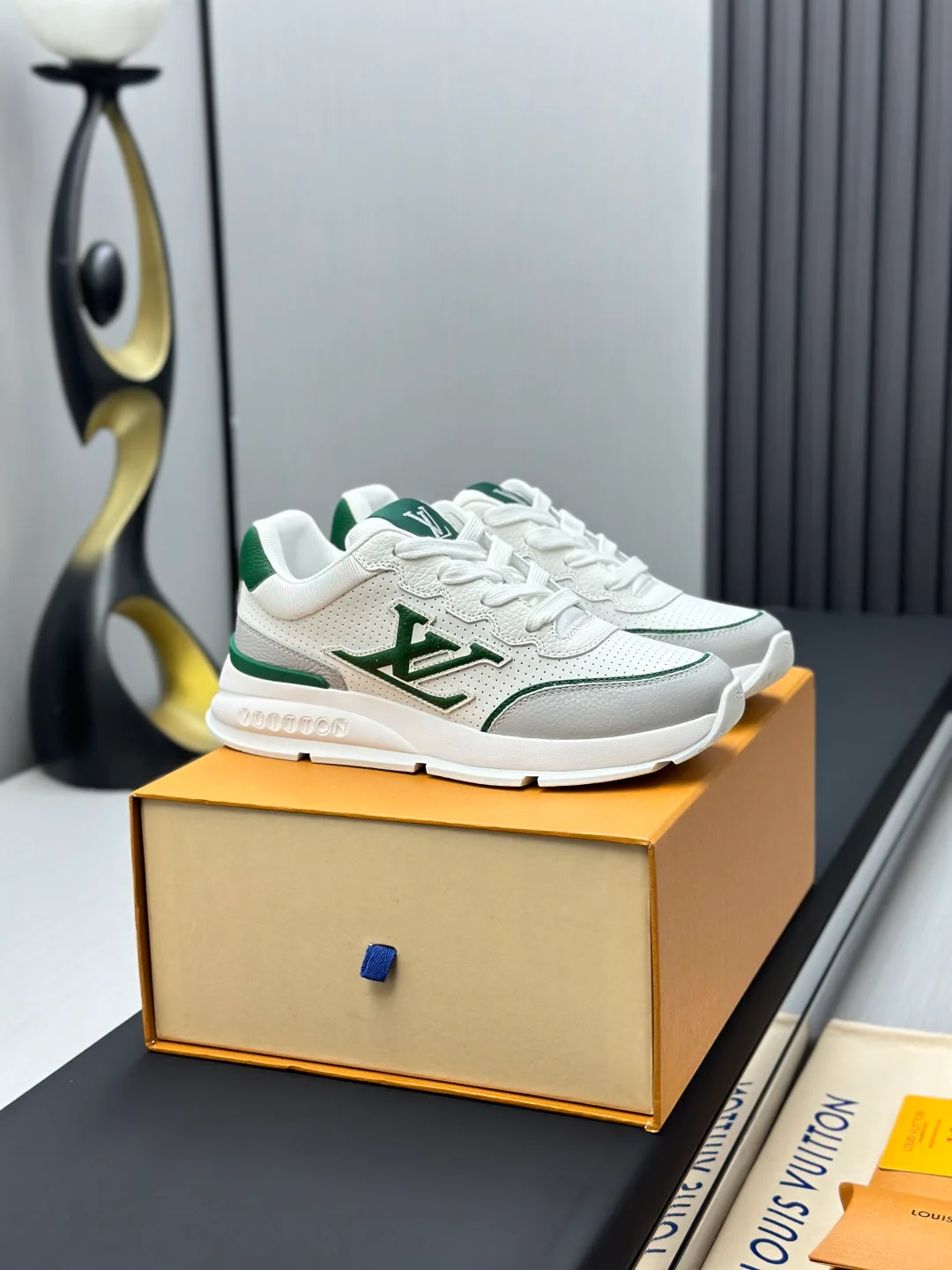 Кроссовки Мужские Louis Vuitton 168926