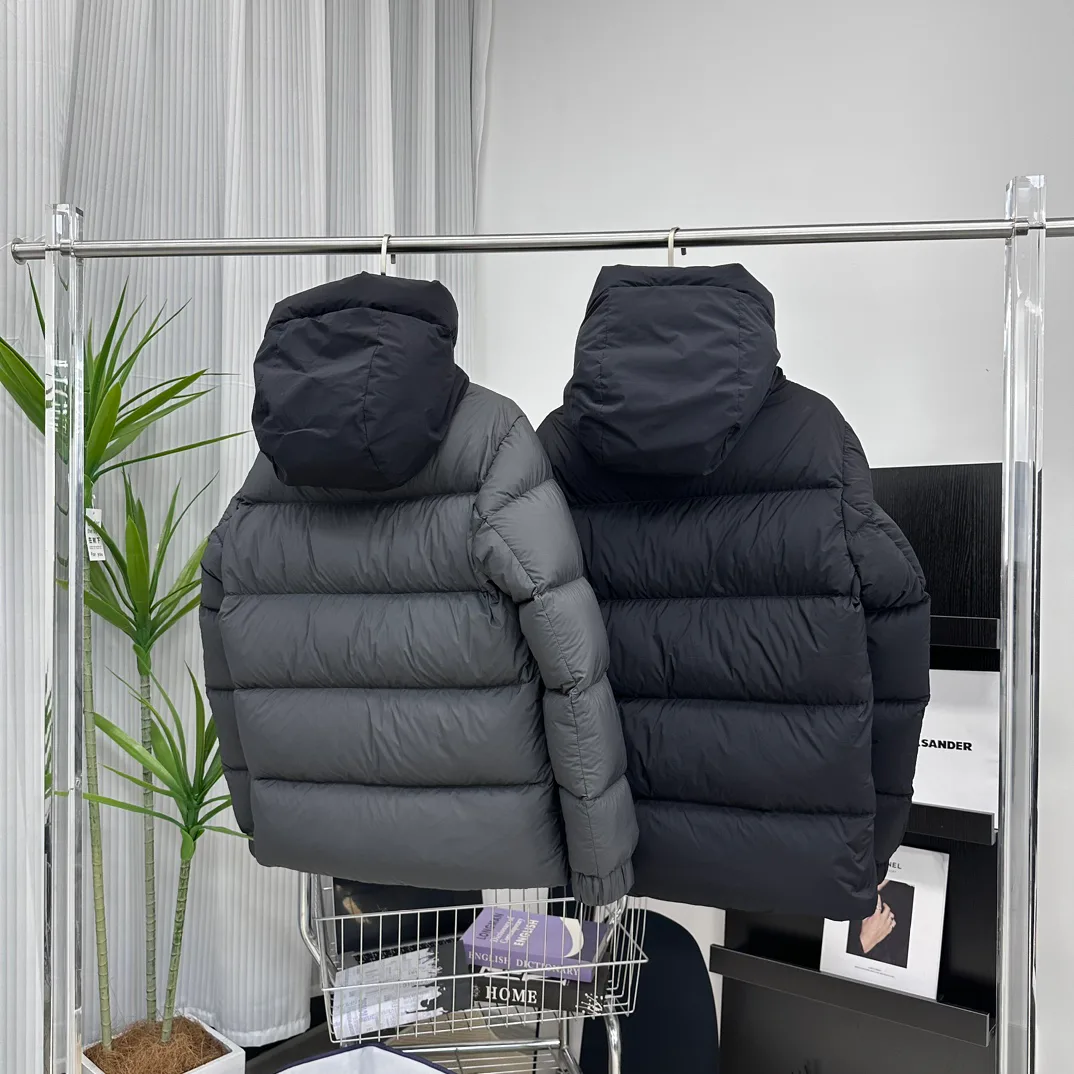 Куртки И Пуховики Женские Moncler 18415710