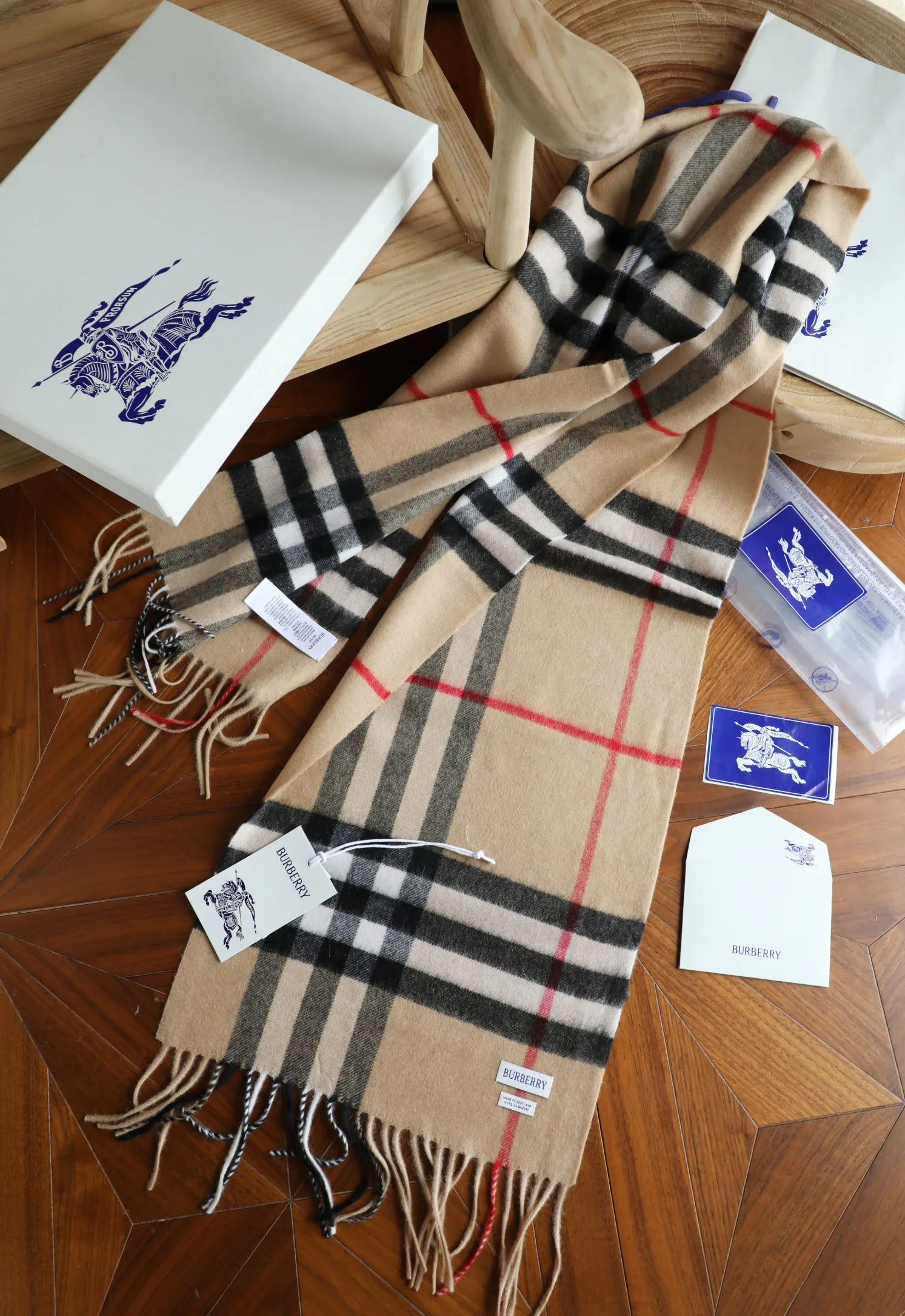 Шарфы Burberry 9632588