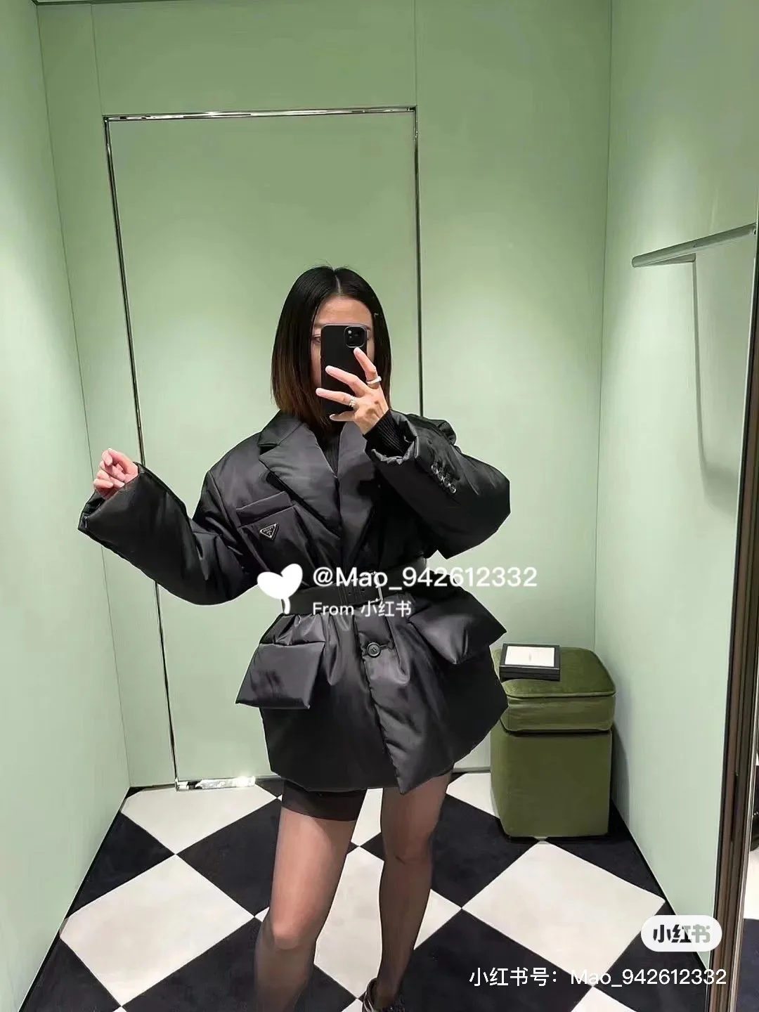 Куртки И Пуховики Женские Prada 18298614