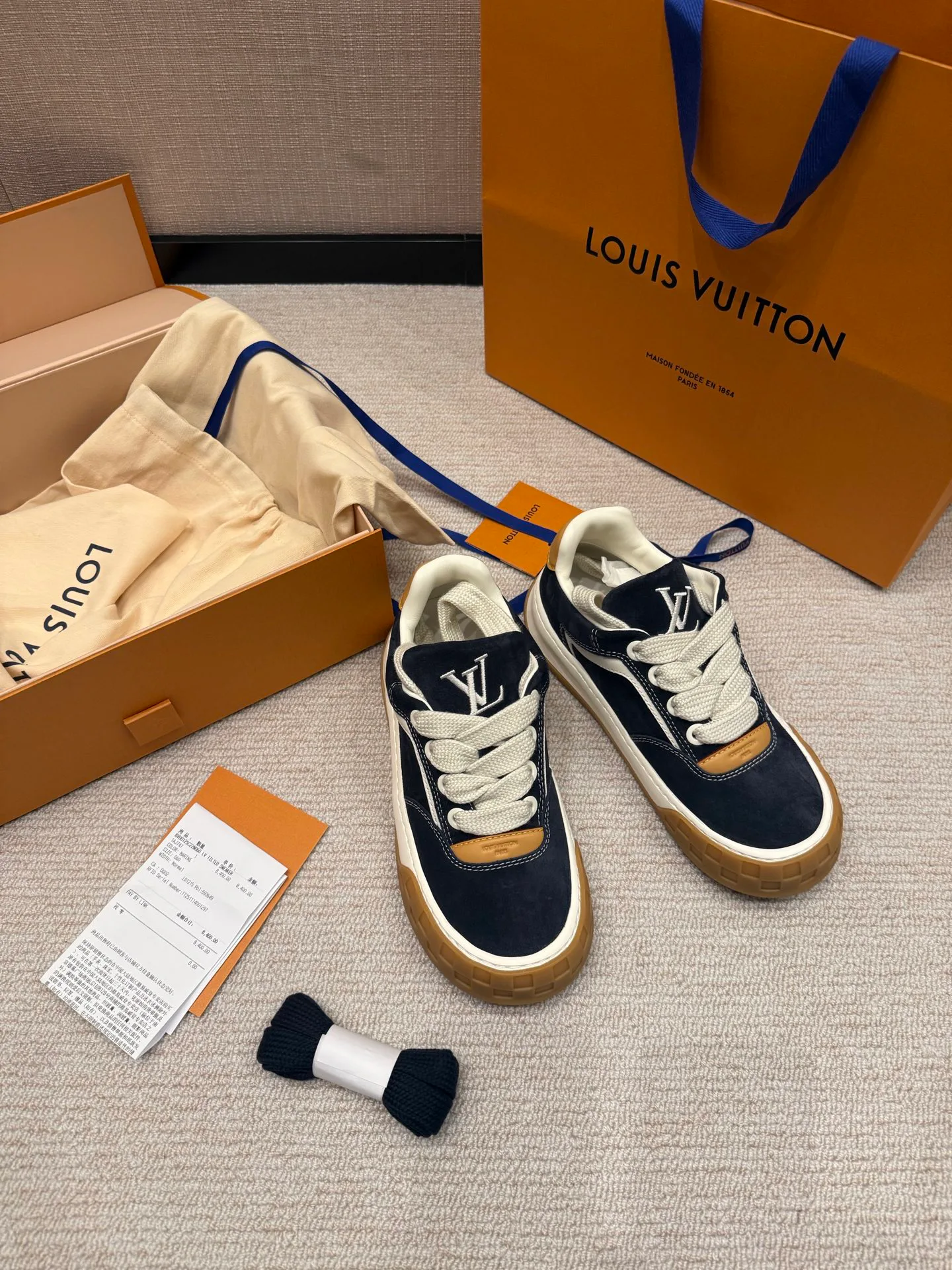 Кроссовки Женские Louis Vuitton 11478287