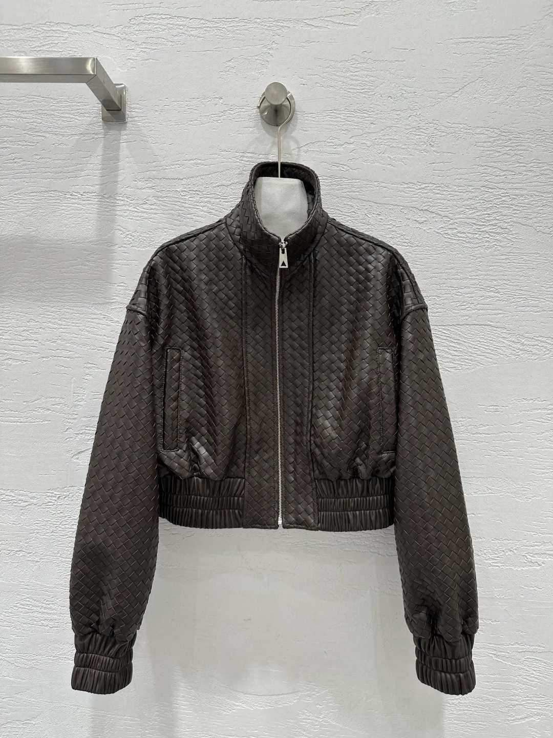 Кожаные Куртки И Дублёнки Женские Bottega Veneta 16933278