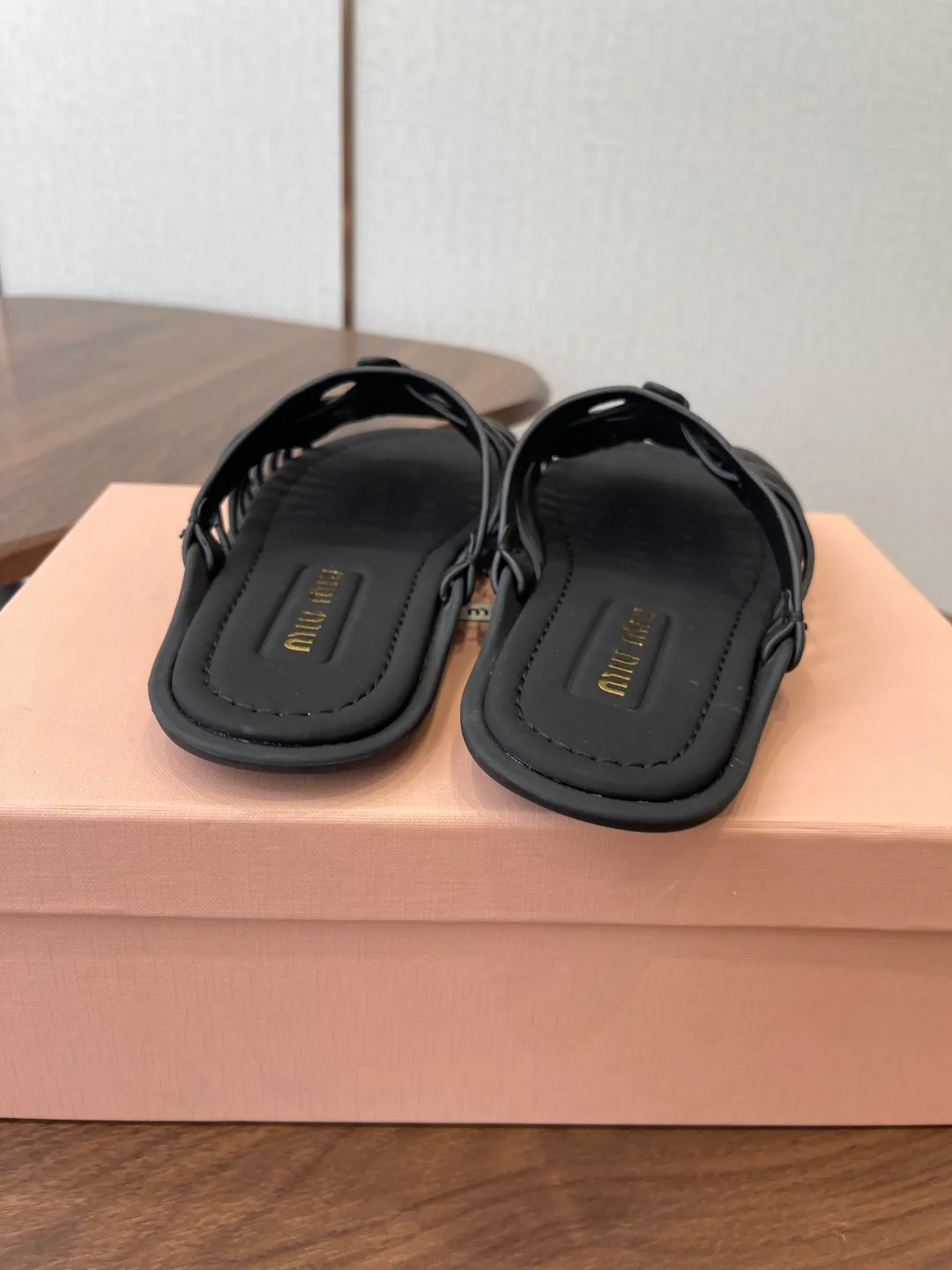 Шлепанцы Женские Miu Miu 12240267
