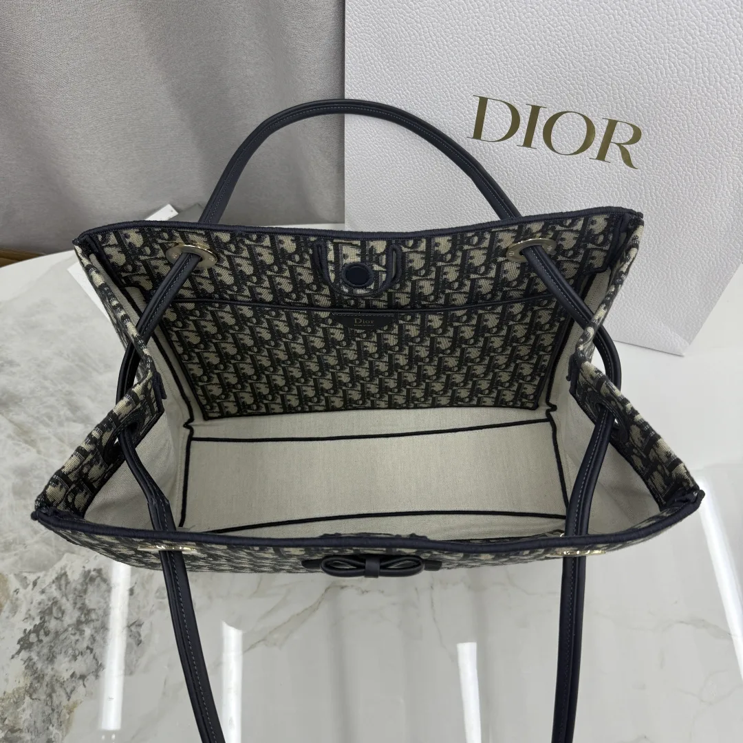 Классические Сумки Женские Christian Dior 18187807