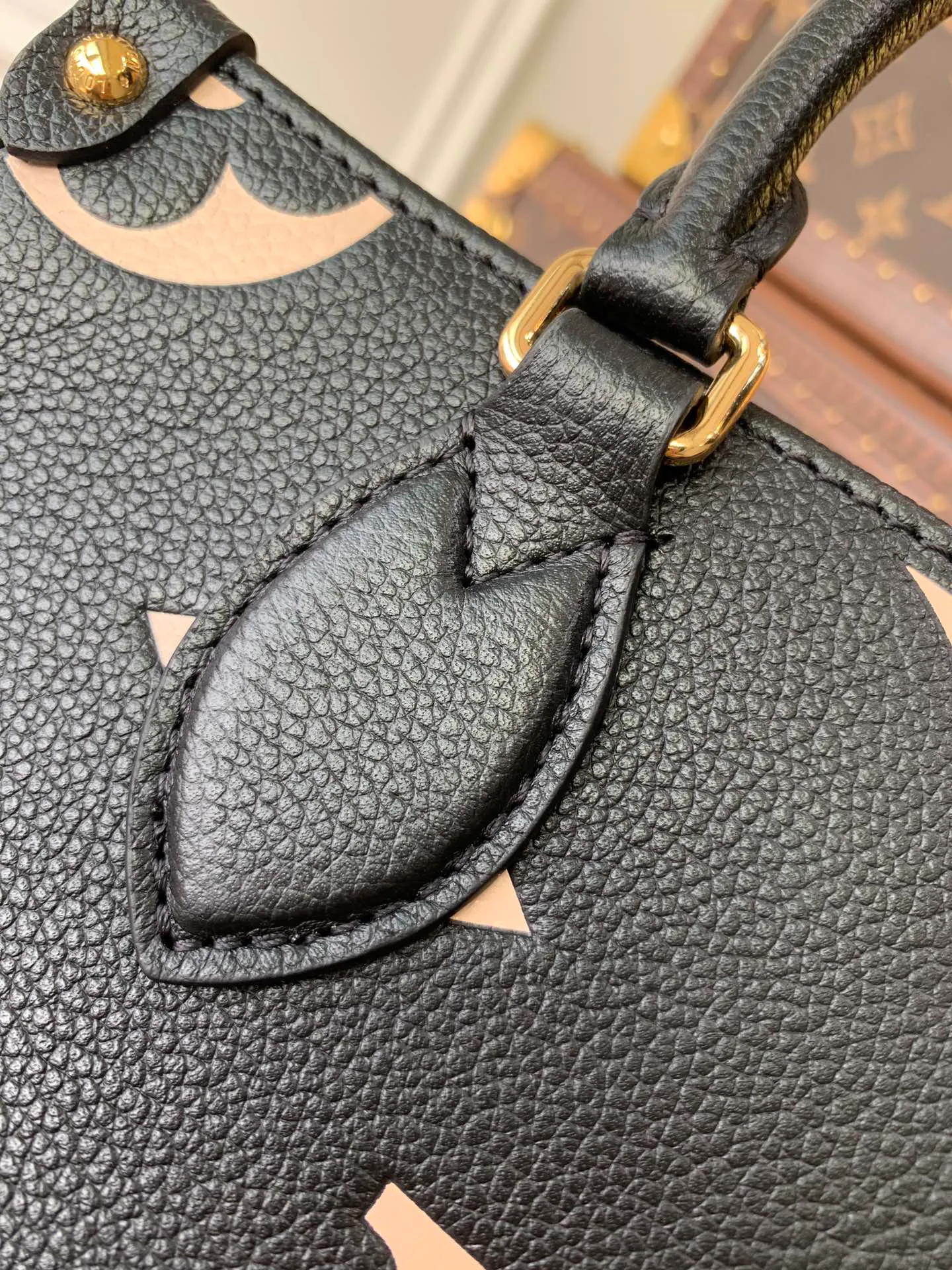 Сумки На Ремне Женские Louis Vuitton 1470