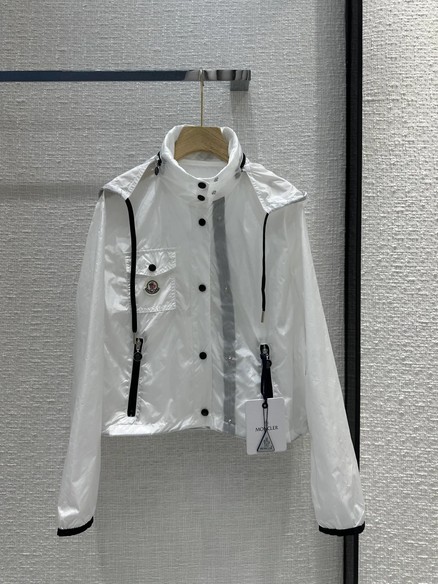Куртки Женские Moncler Куртки Женские Moncler