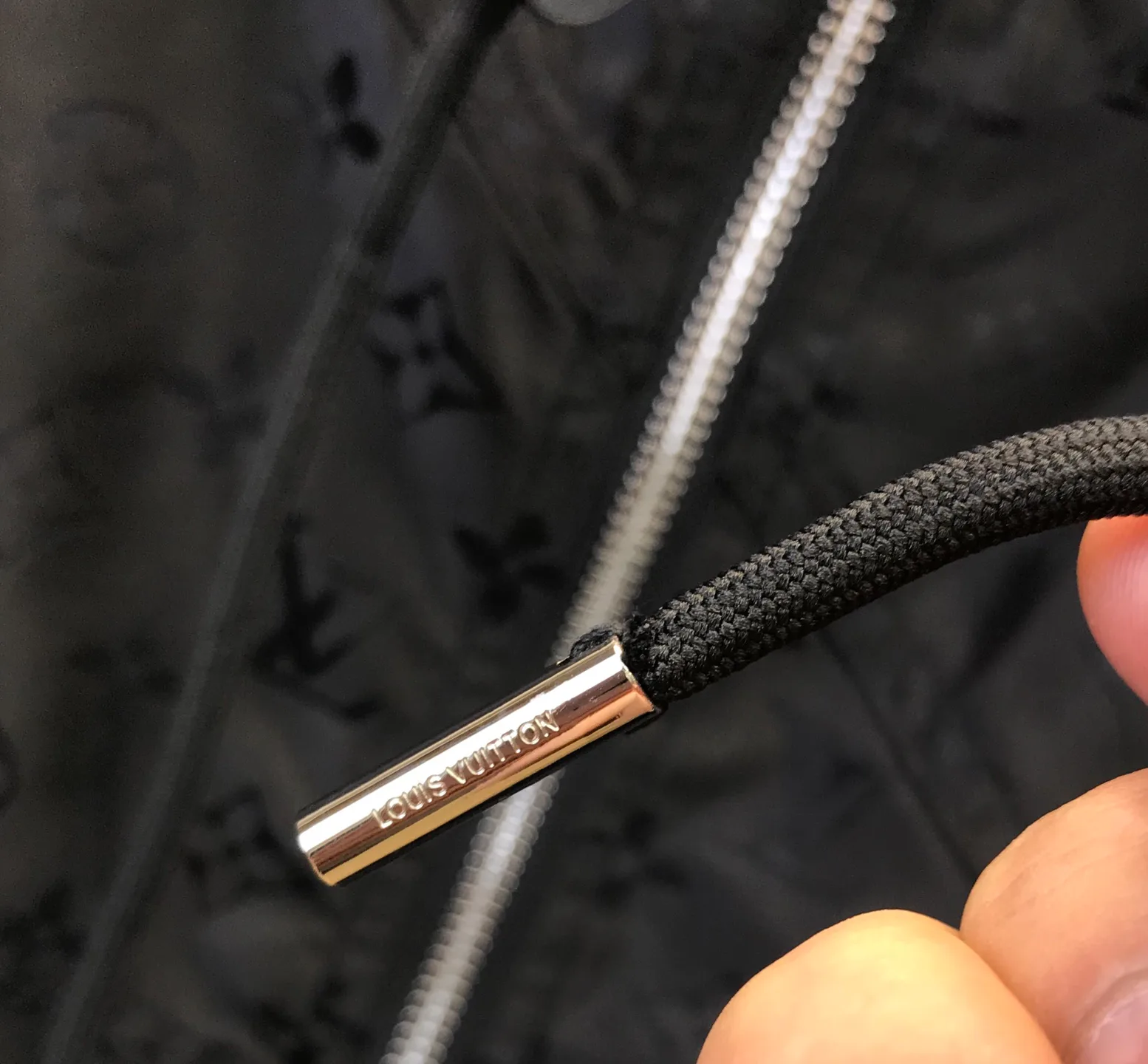 Куртки И Пуховики Женские Louis Vuitton 97683