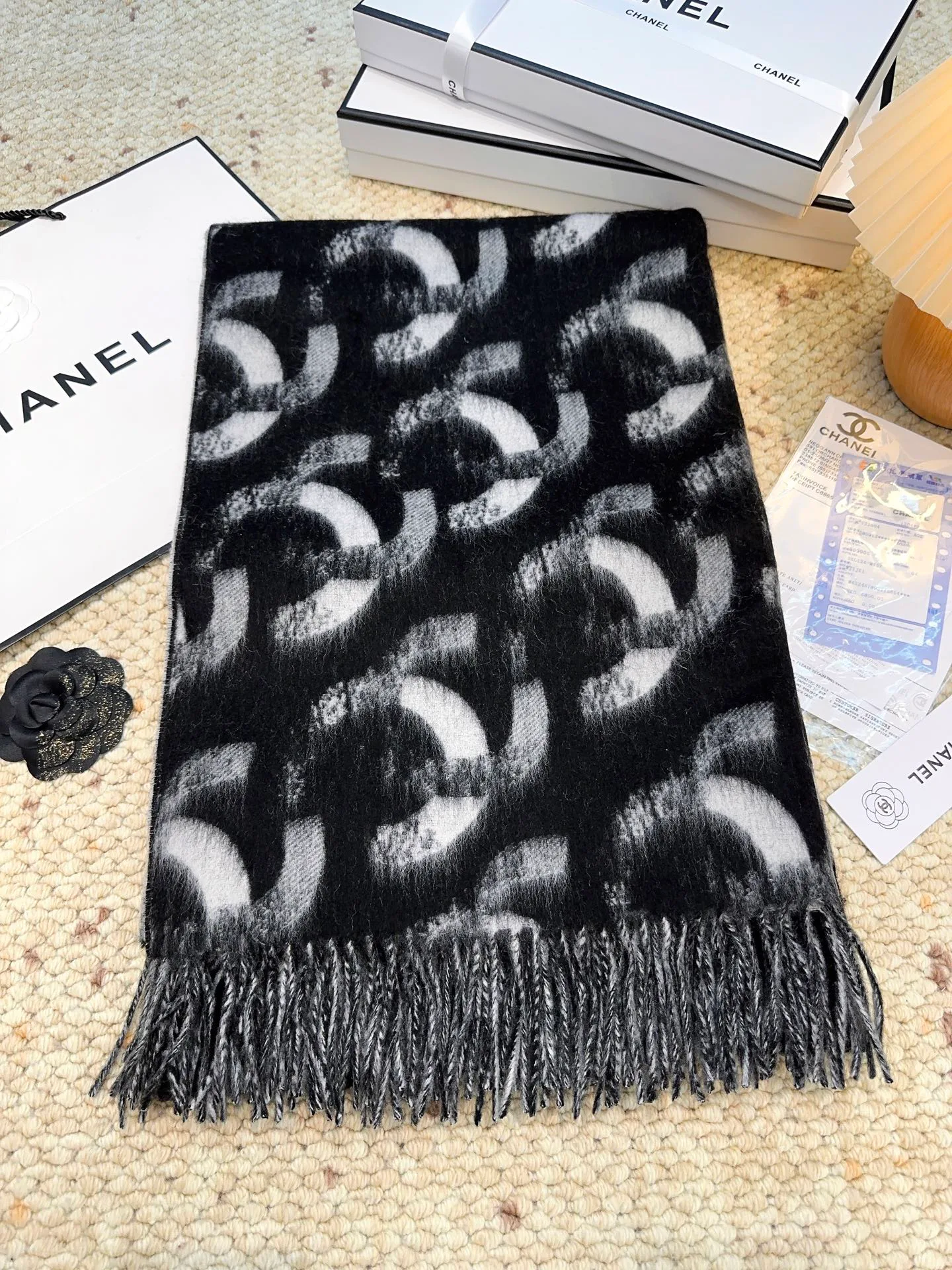Шарфы Chanel 18105465