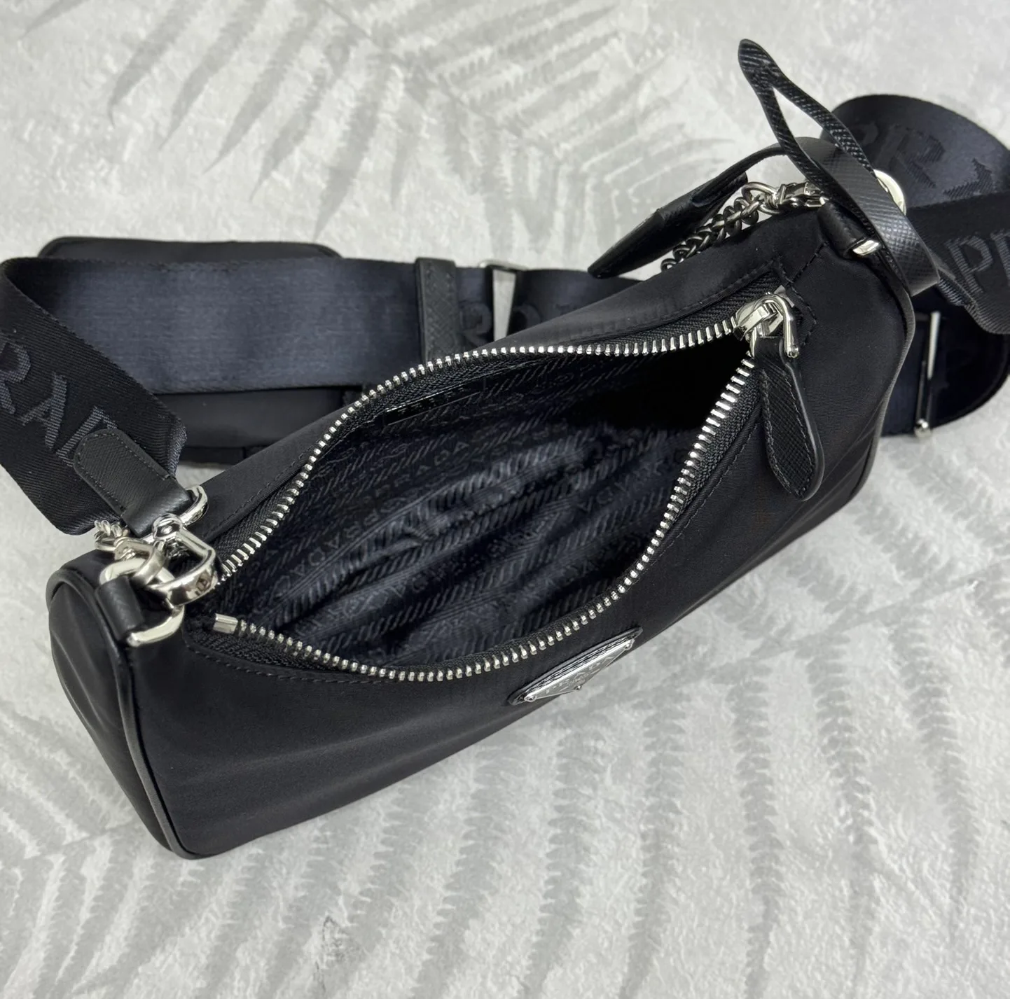 Сумки На Ремне Женские Prada 11627363