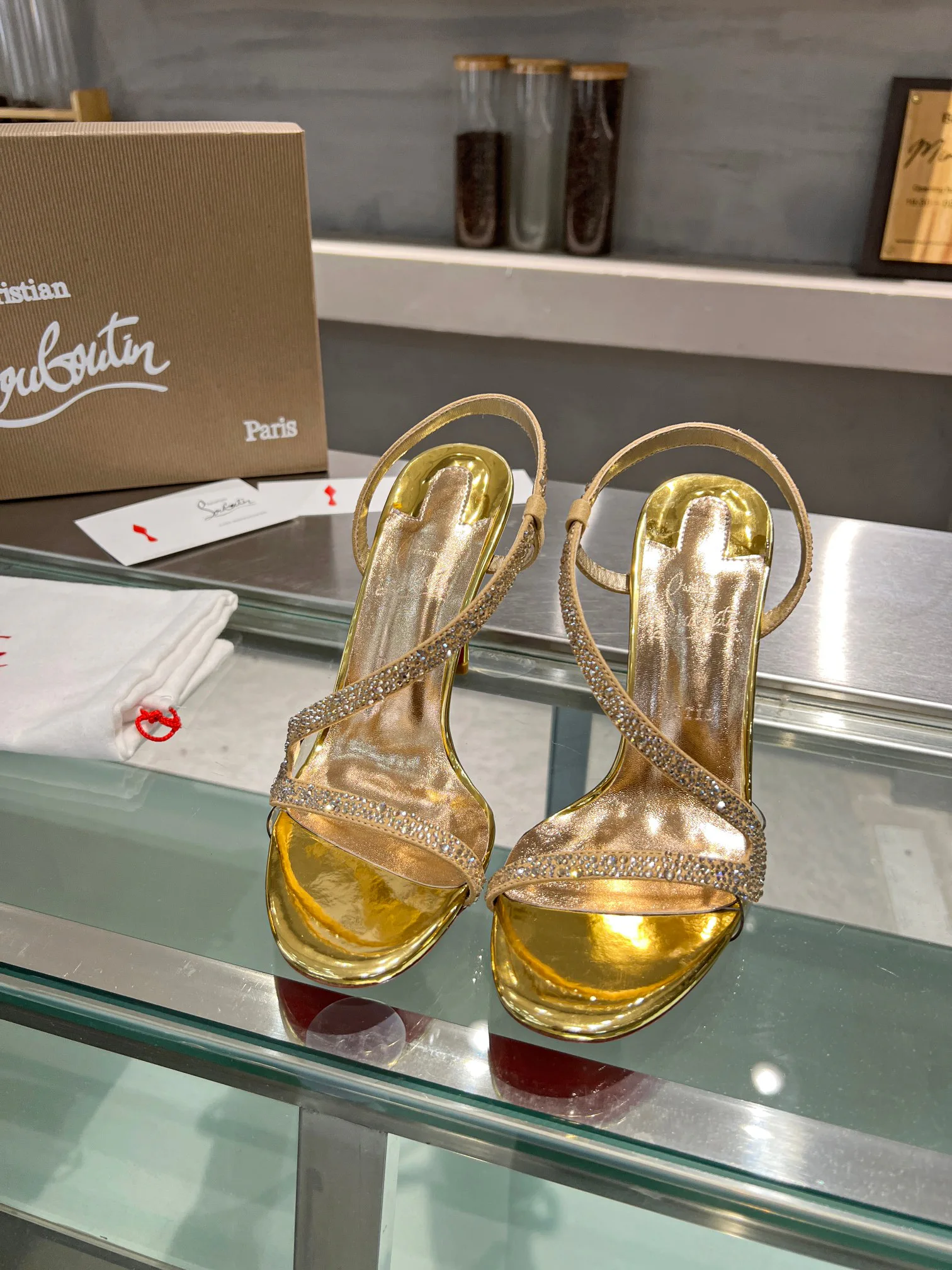Босоножки Женские Christian Louboutin 14961