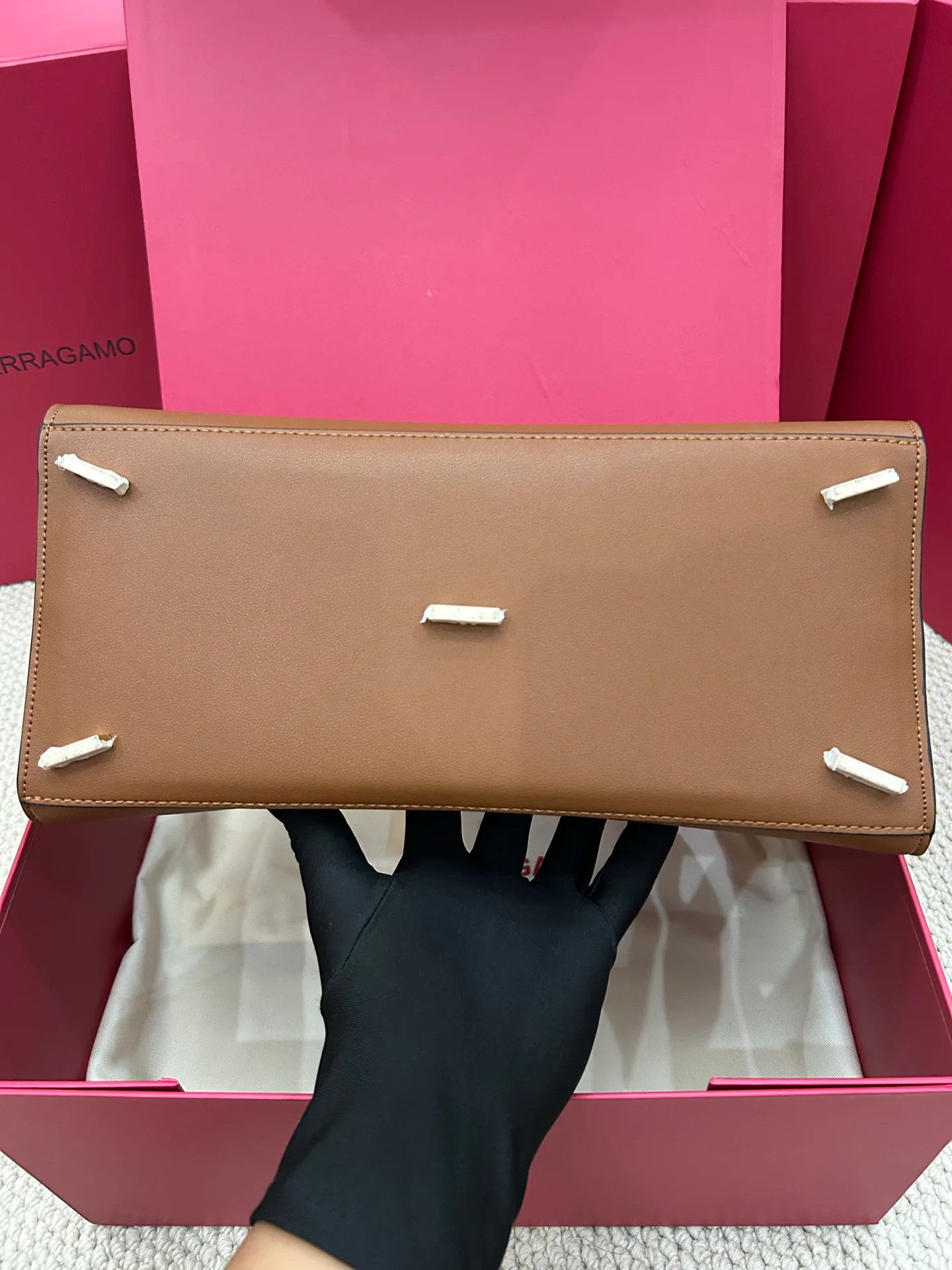 Классические Сумки Женские Salvatore Ferragamo 1401947