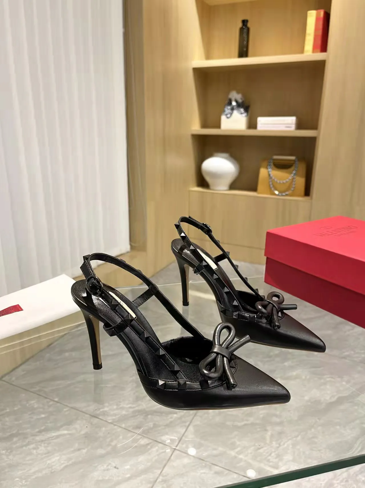Босоножки Женские Valentino 11602178