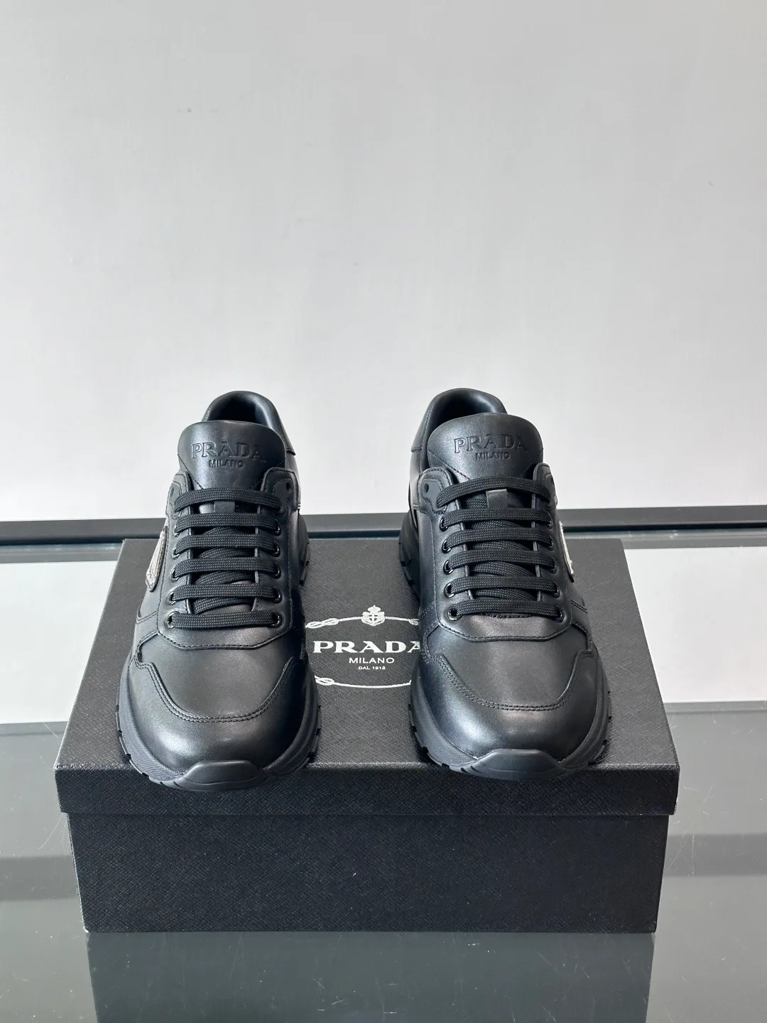 Кроссовки Мужские Prada 11433420