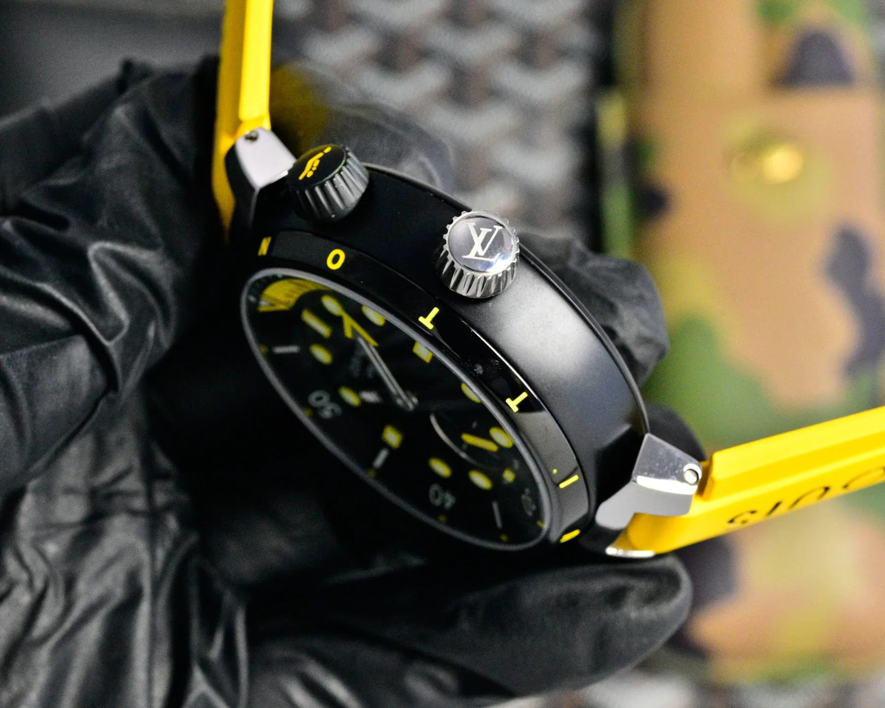 Часы Женские Louis Vuitton 11637393