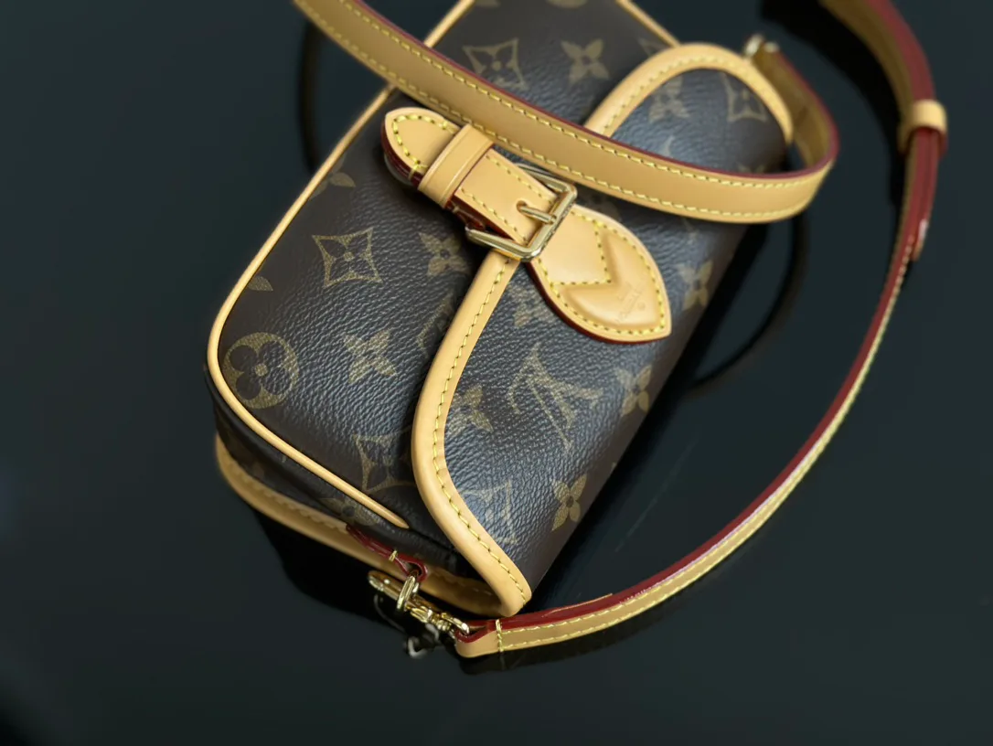 Классические Сумки Женские Louis Vuitton 11564832
