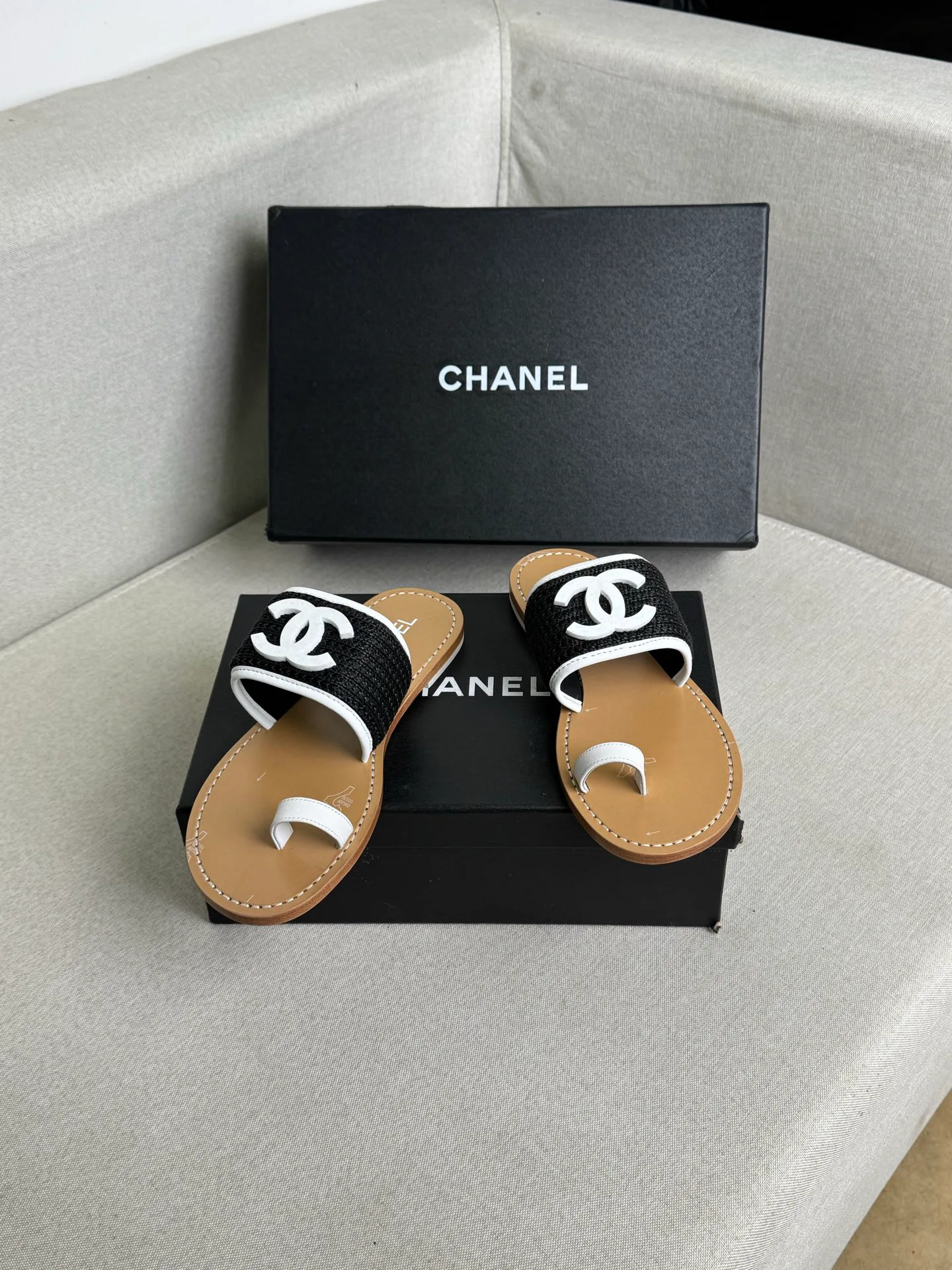 Сандалии Женские Chanel 13181112