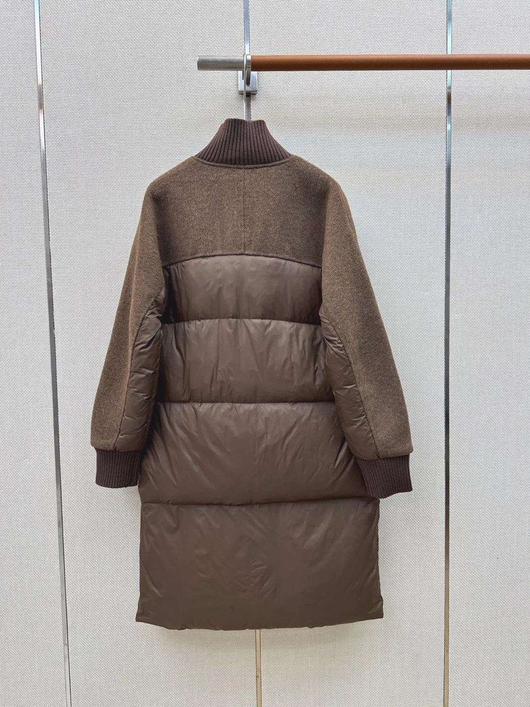 Куртки И Пуховики Женские Brunello Cucinelli 18127463