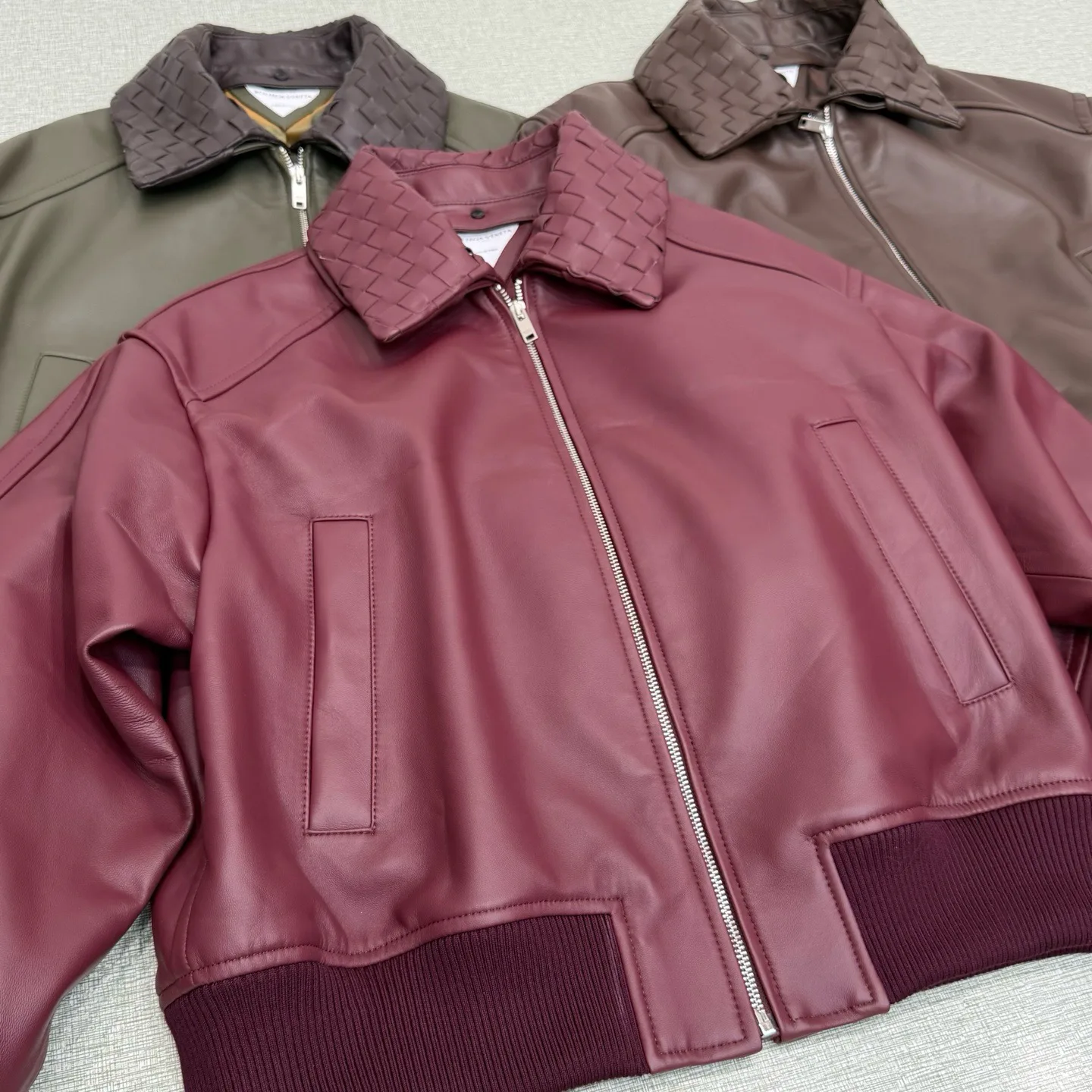 Кожаные Куртки И Дублёнки Женские Bottega Veneta 17322205