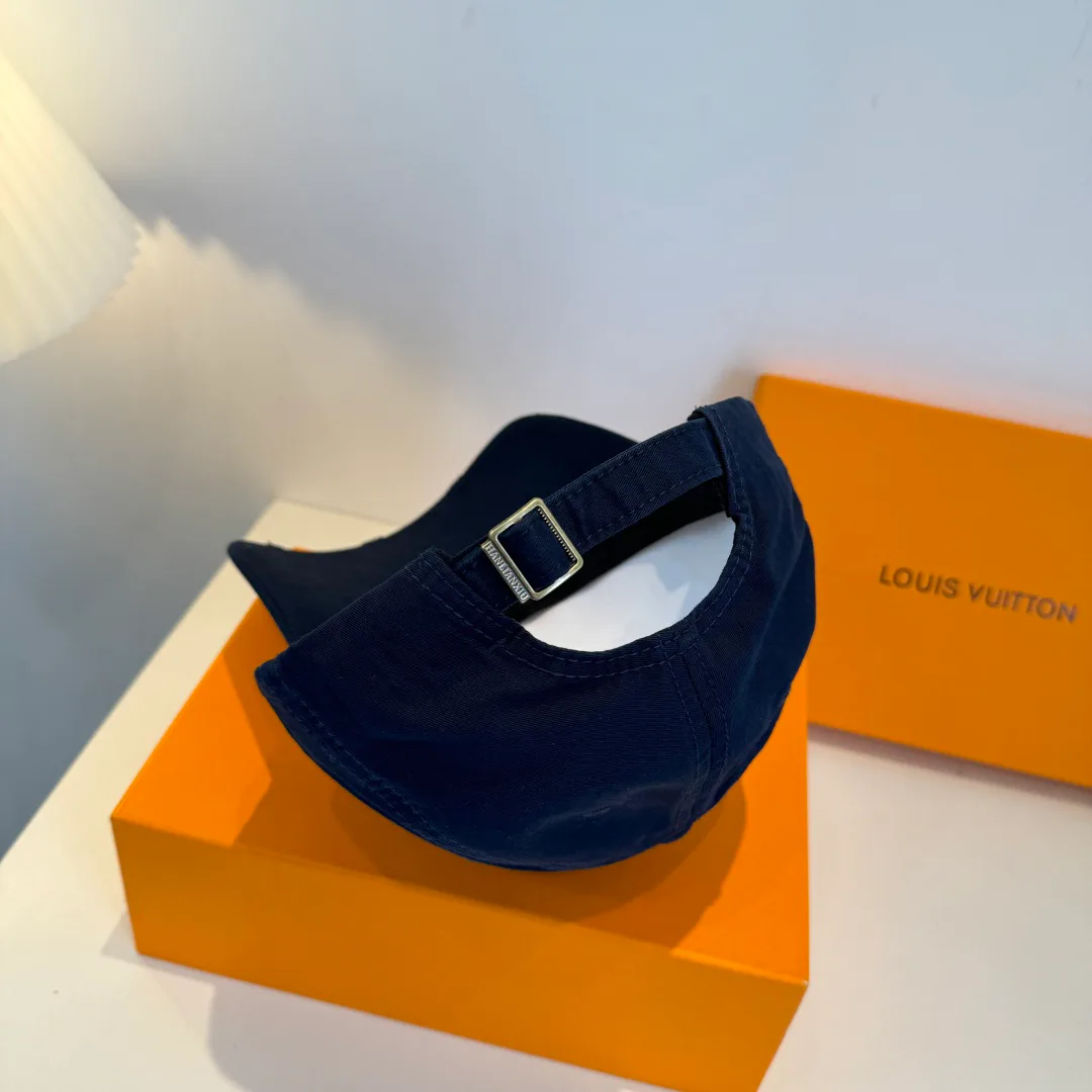 Головные Уборы Louis Vuitton 11469007
