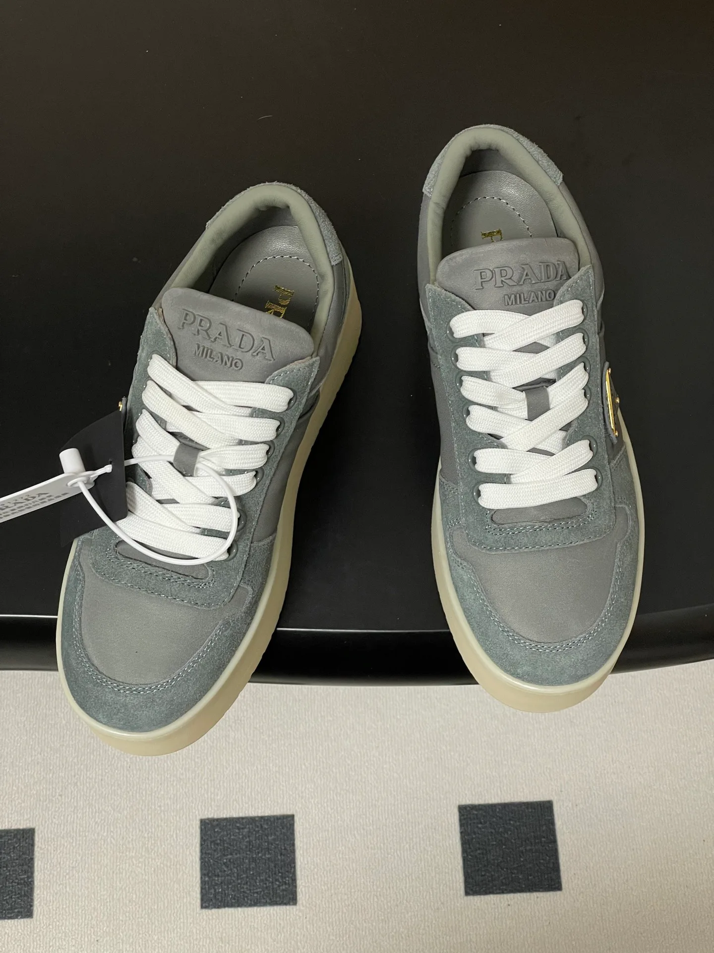 Кроссовки Женские Prada 12810943