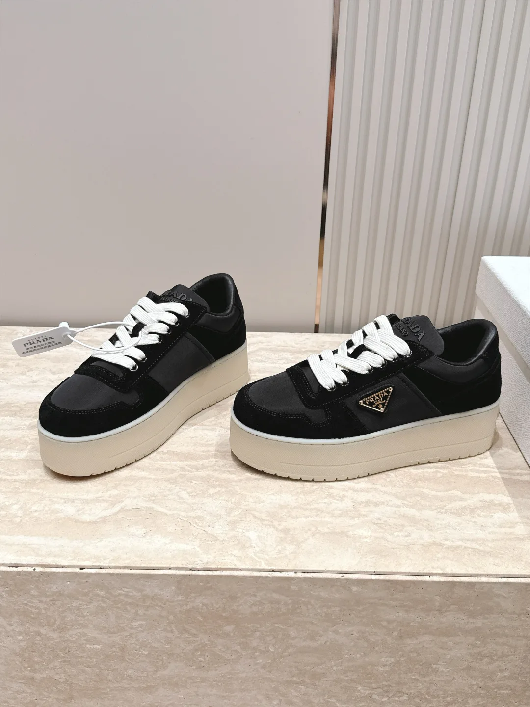 Кроссовки Женские Prada 18685937