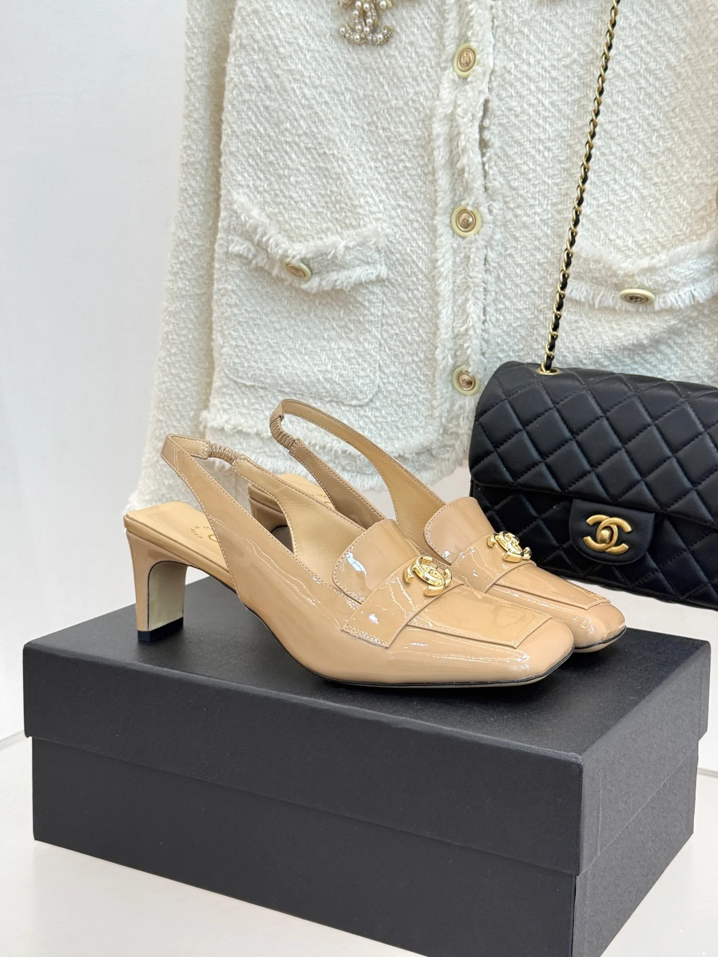Босоножки Женские Chanel 17699631