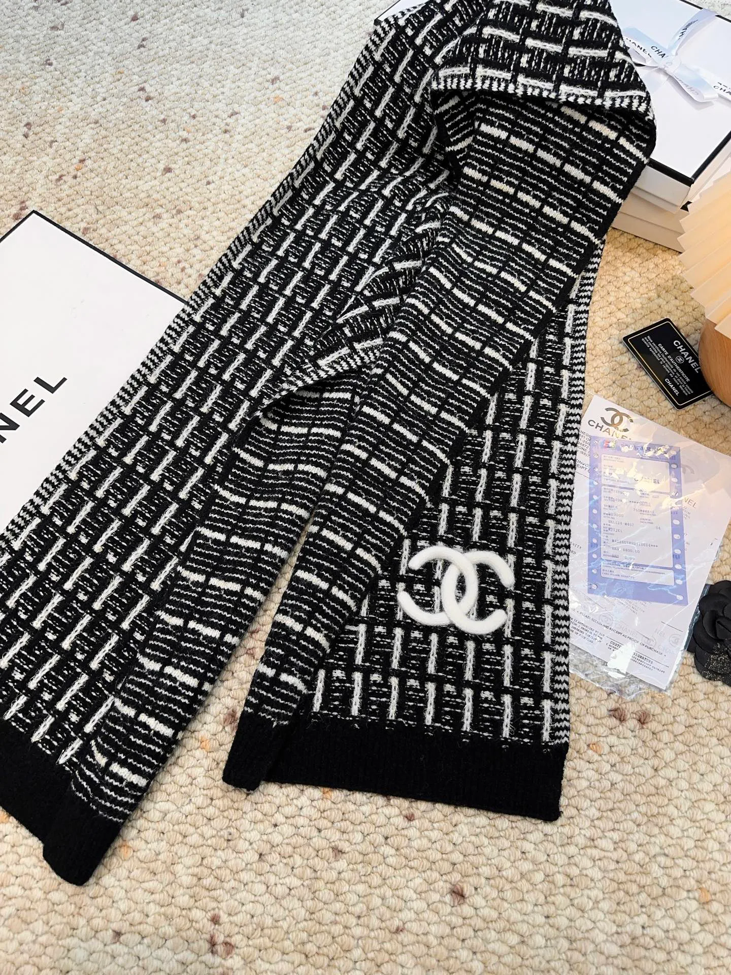 Шарфы Chanel 18105435