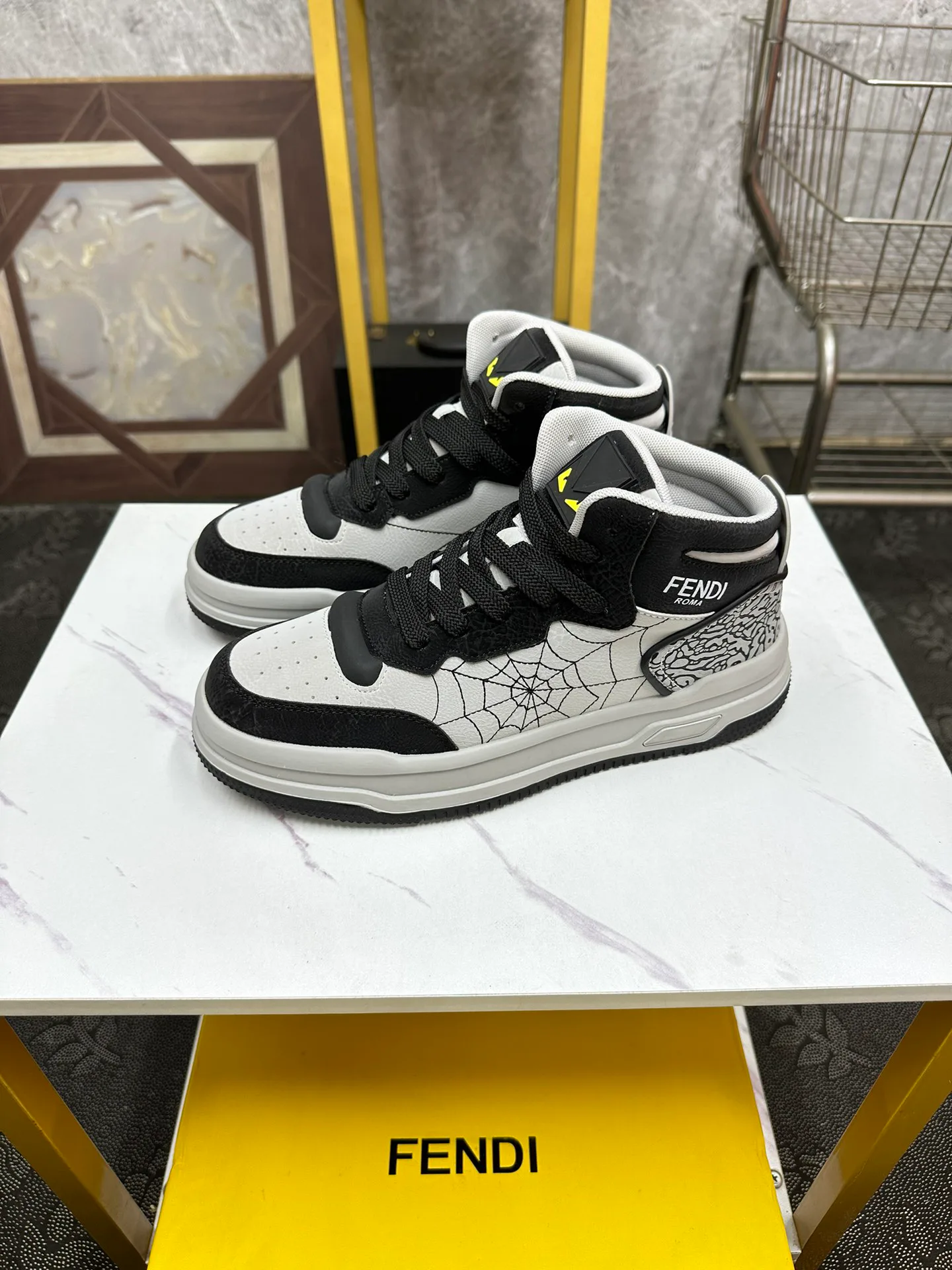 Сникерсы Мужские Fendi 16126
