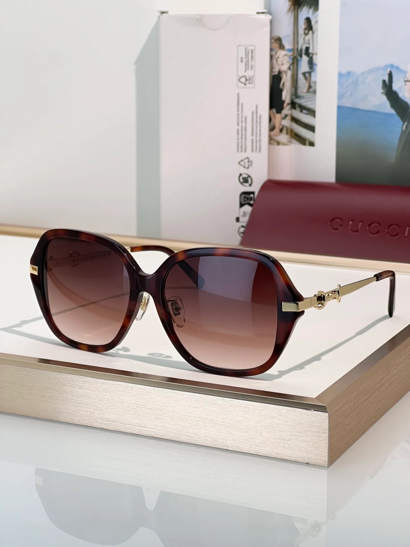 Очки Gucci 11687801