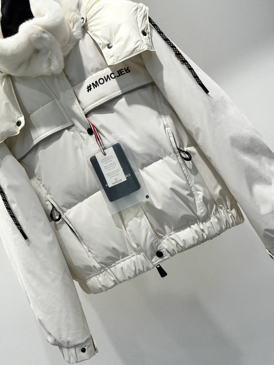 Куртки И Пуховики Женские Moncler 20099729