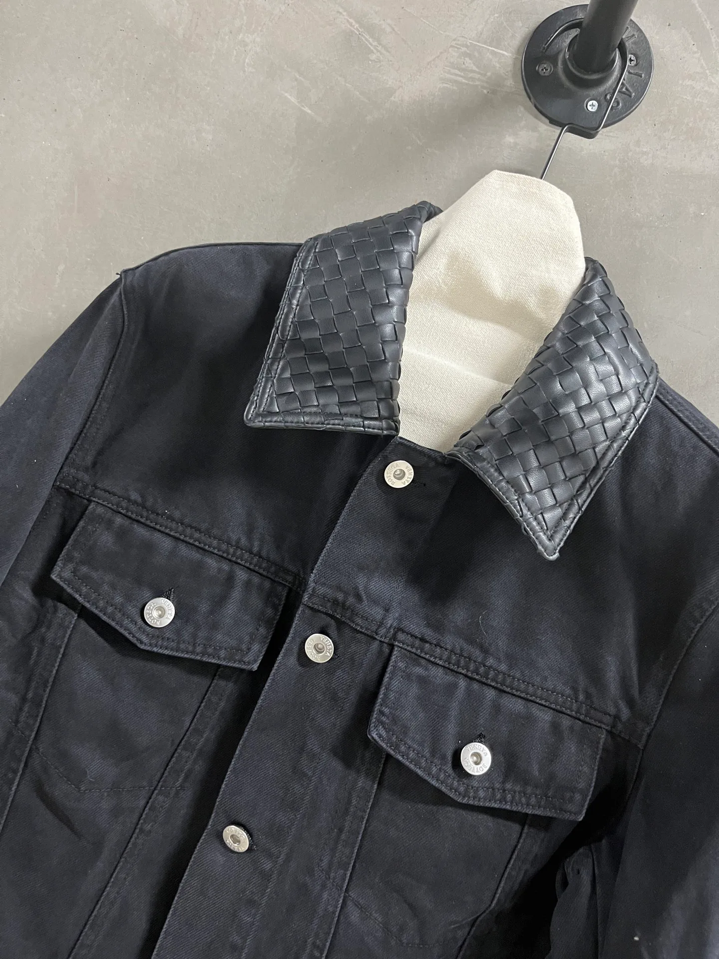 Куртки И Пуховики Женские Bottega Veneta 18172892