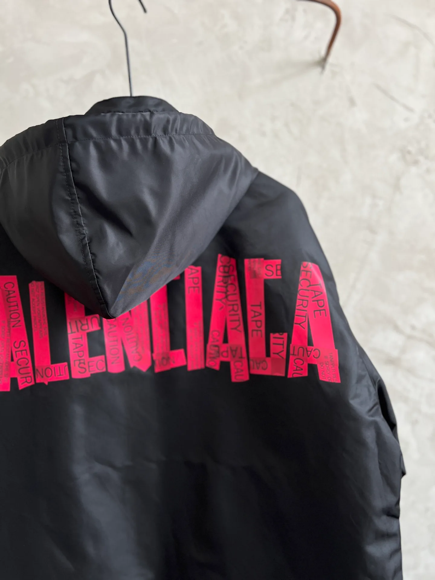 Куртки И Пуховики Мужские Balenciaga 31086