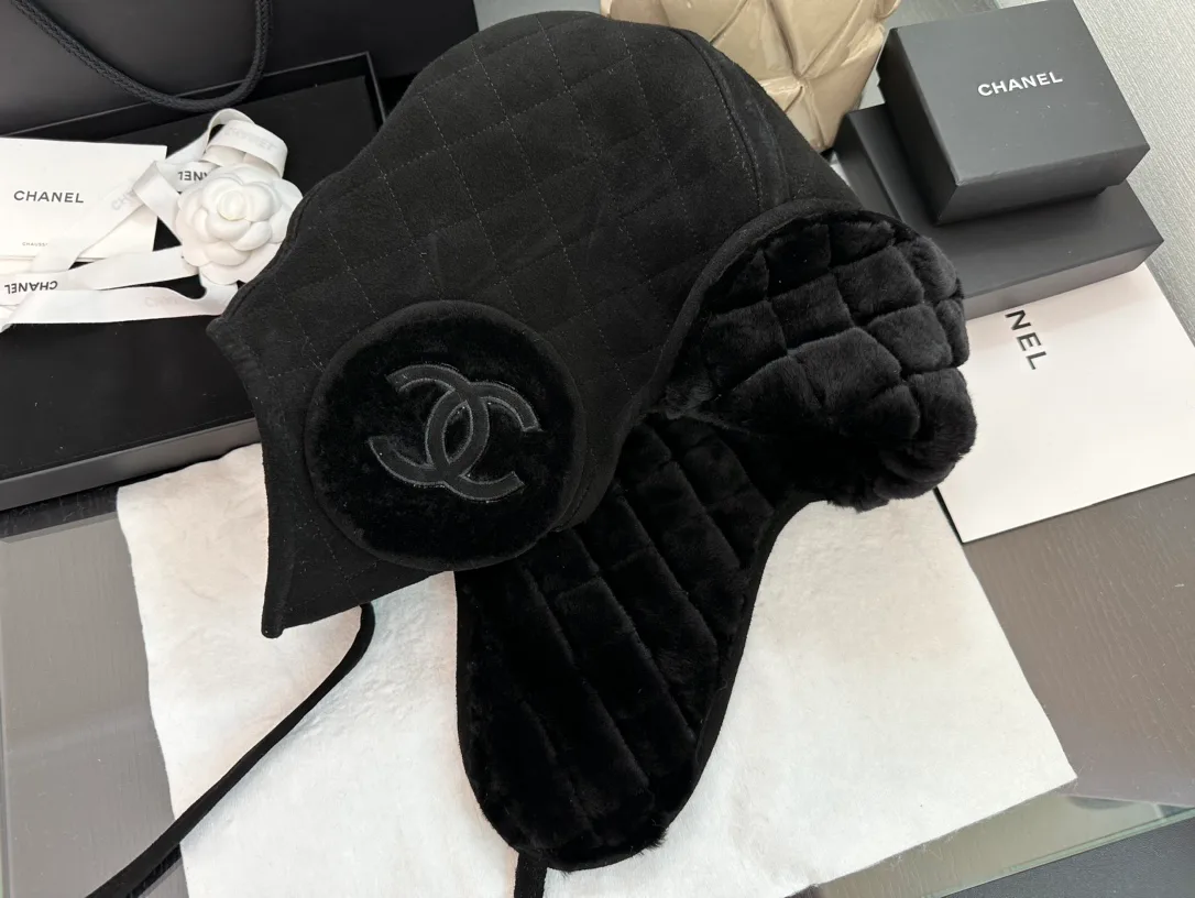 Головные Уборы Chanel 18347668