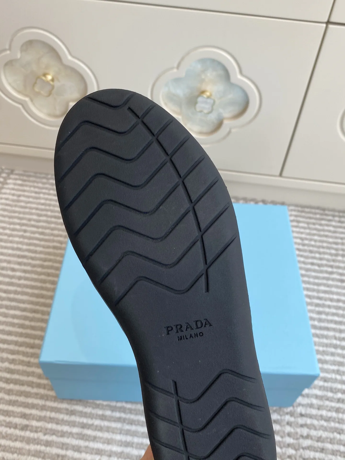 Кроссовки Женские Prada 13239499