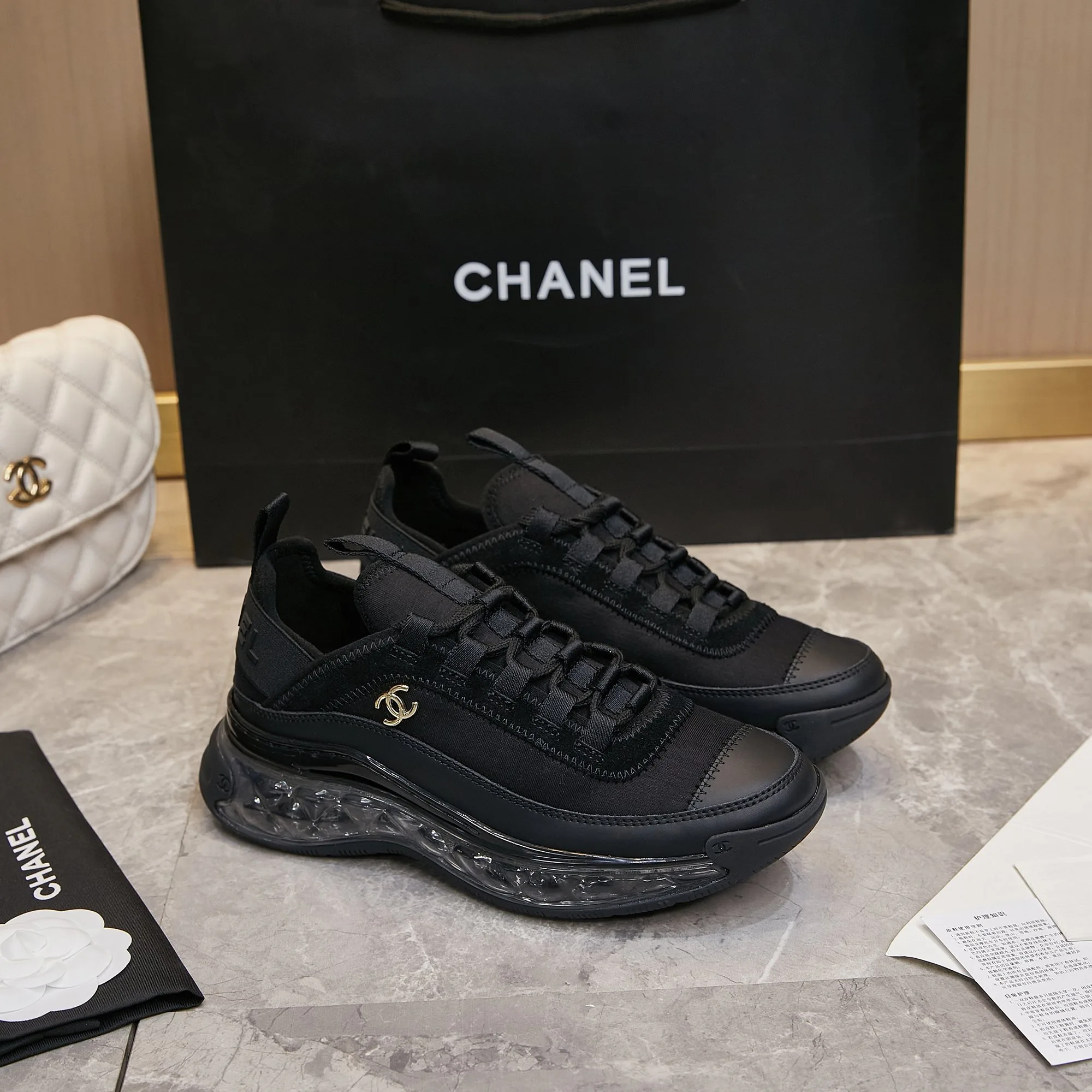 Кроссовки Женские Chanel 11025423