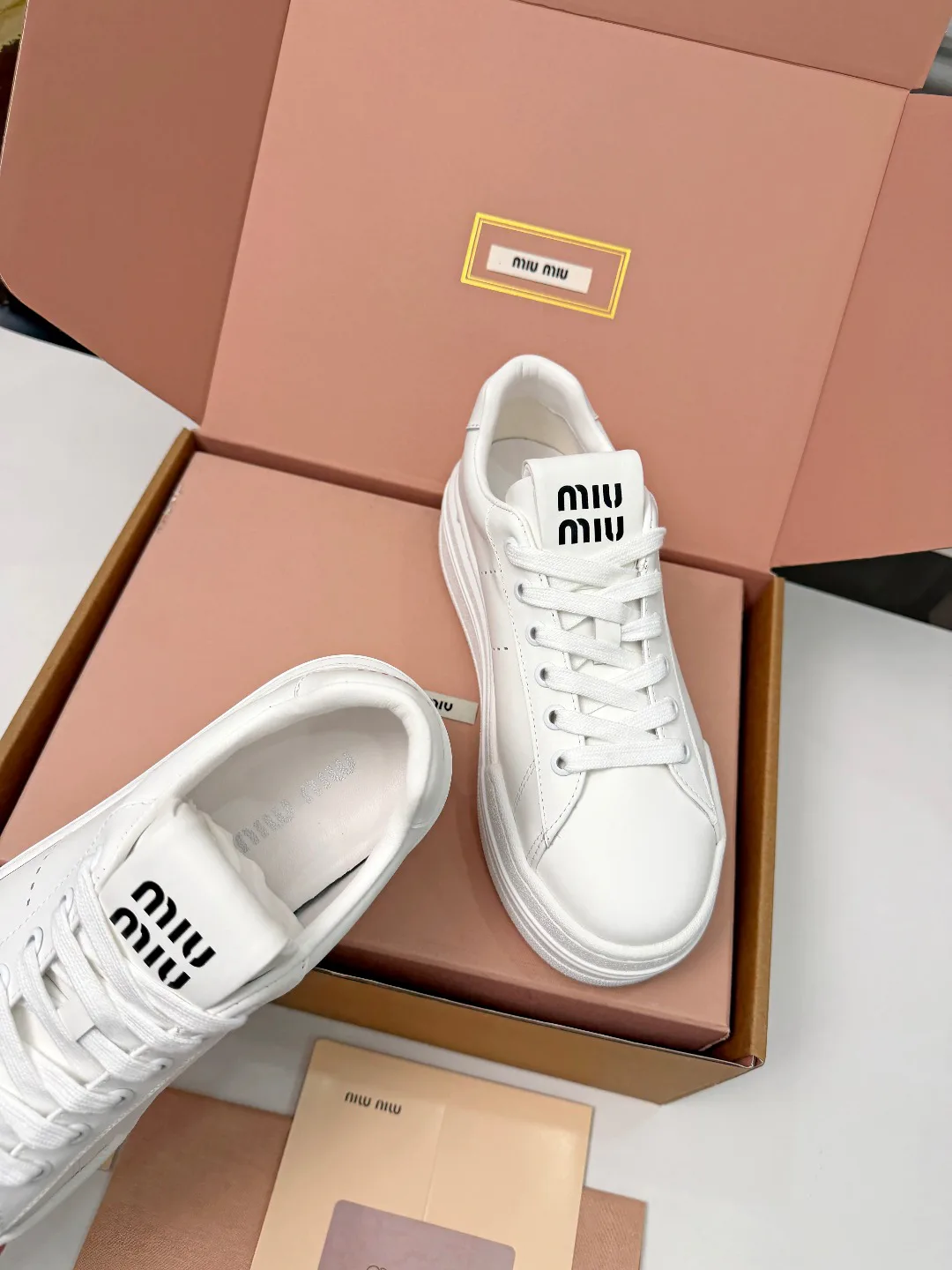 Кроссовки Женские Miu Miu 18367108