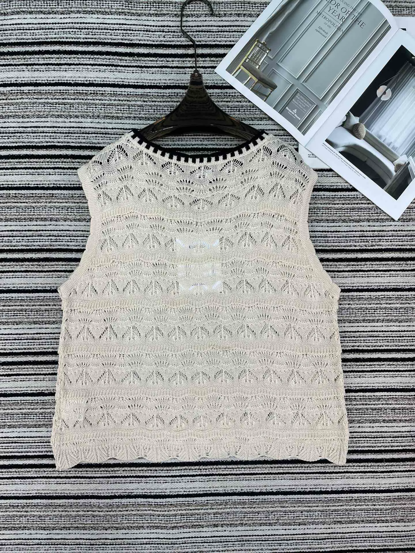 Жилеты Женские Chanel 11244913