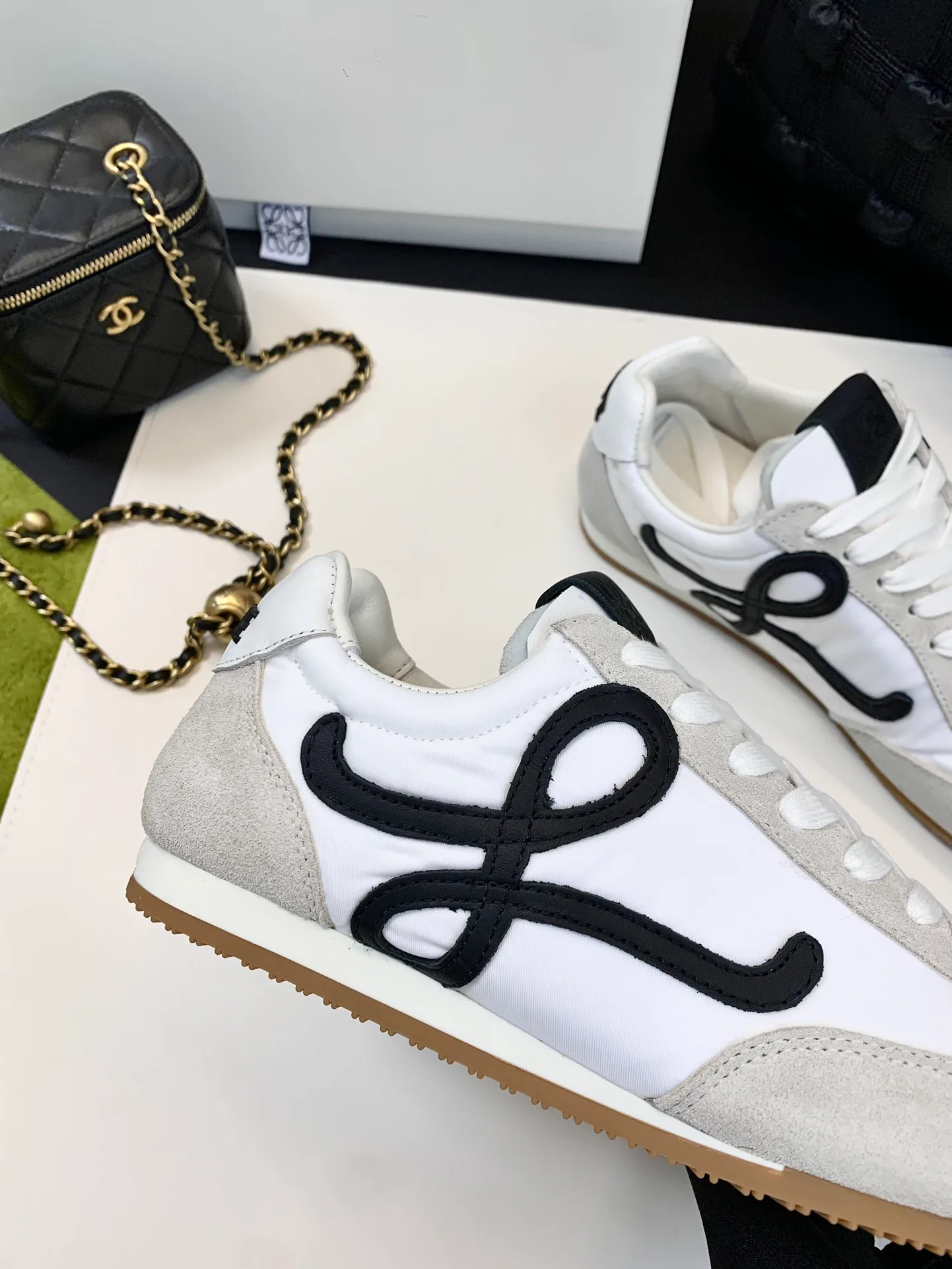 Кроссовки Женские Loewe 28220