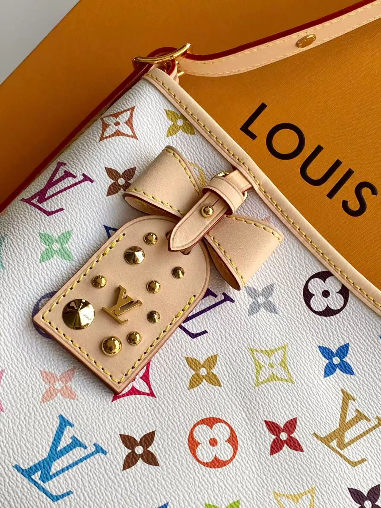 Классические Сумки Женские Louis Vuitton 11872285