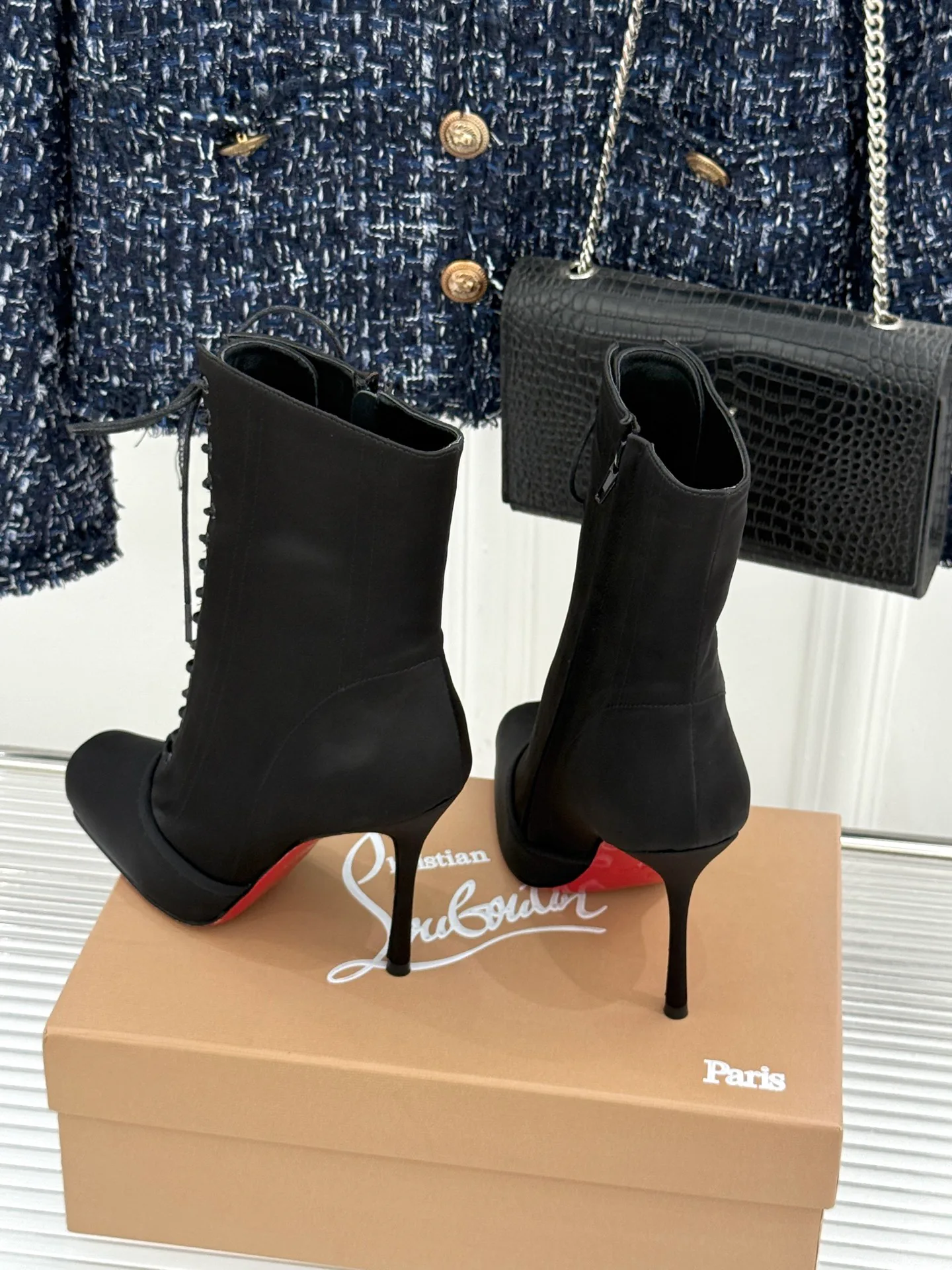 Ботильоны Женские Christian Louboutin 18575733
