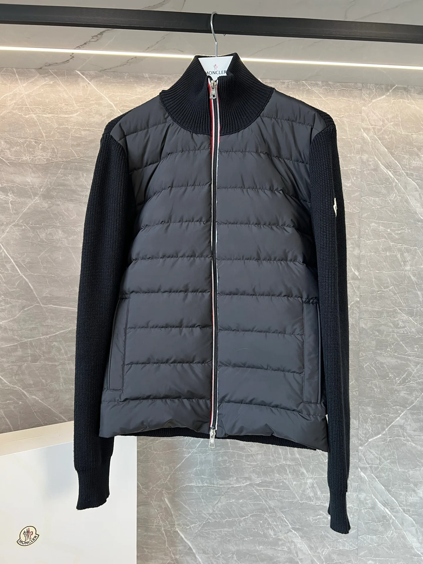 Куртки И Пуховики Женские Moncler 18599800
