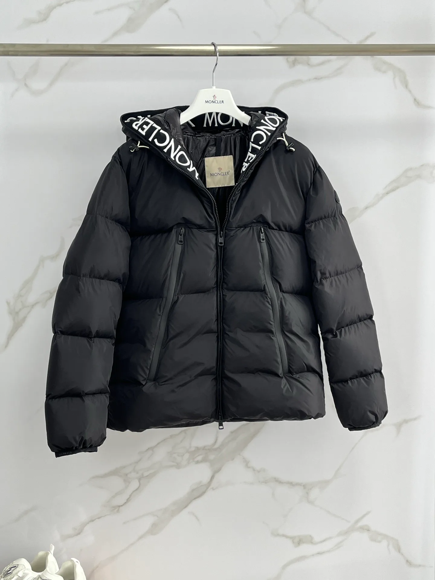 Куртки И Пуховики Женские Moncler 18794535