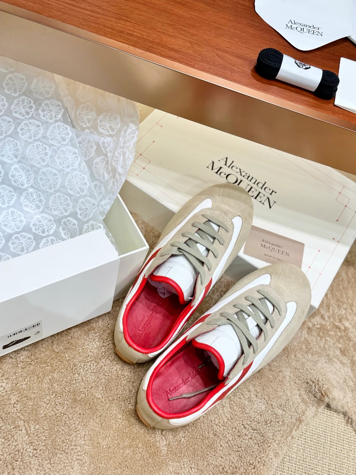 Кроссовки Женские Alexander Mcqueen 14182698