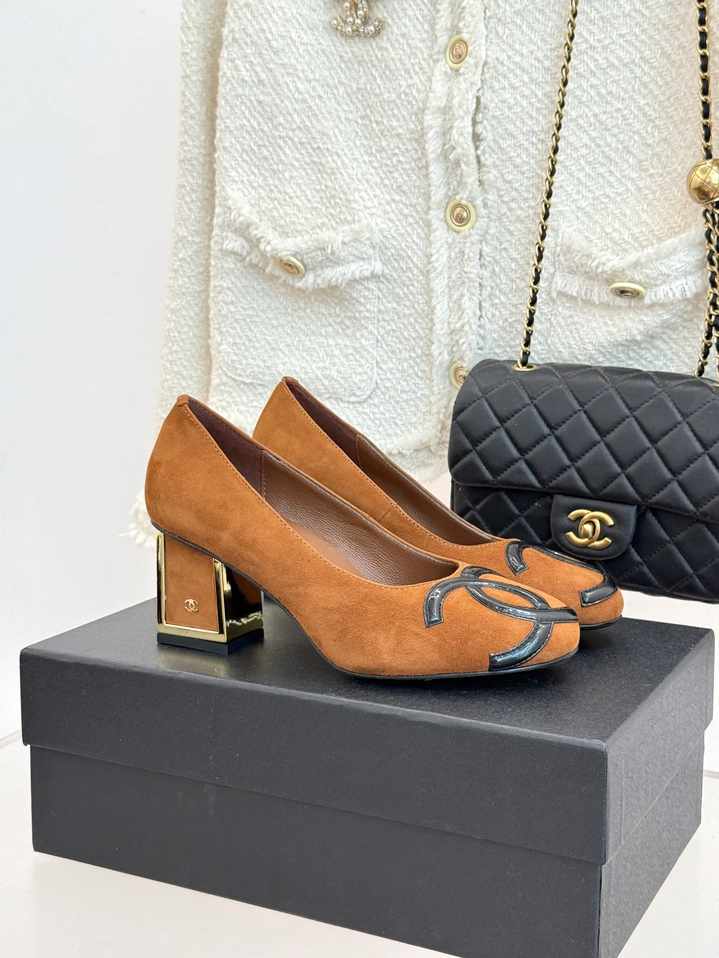 Туфли Женские Chanel 18154796