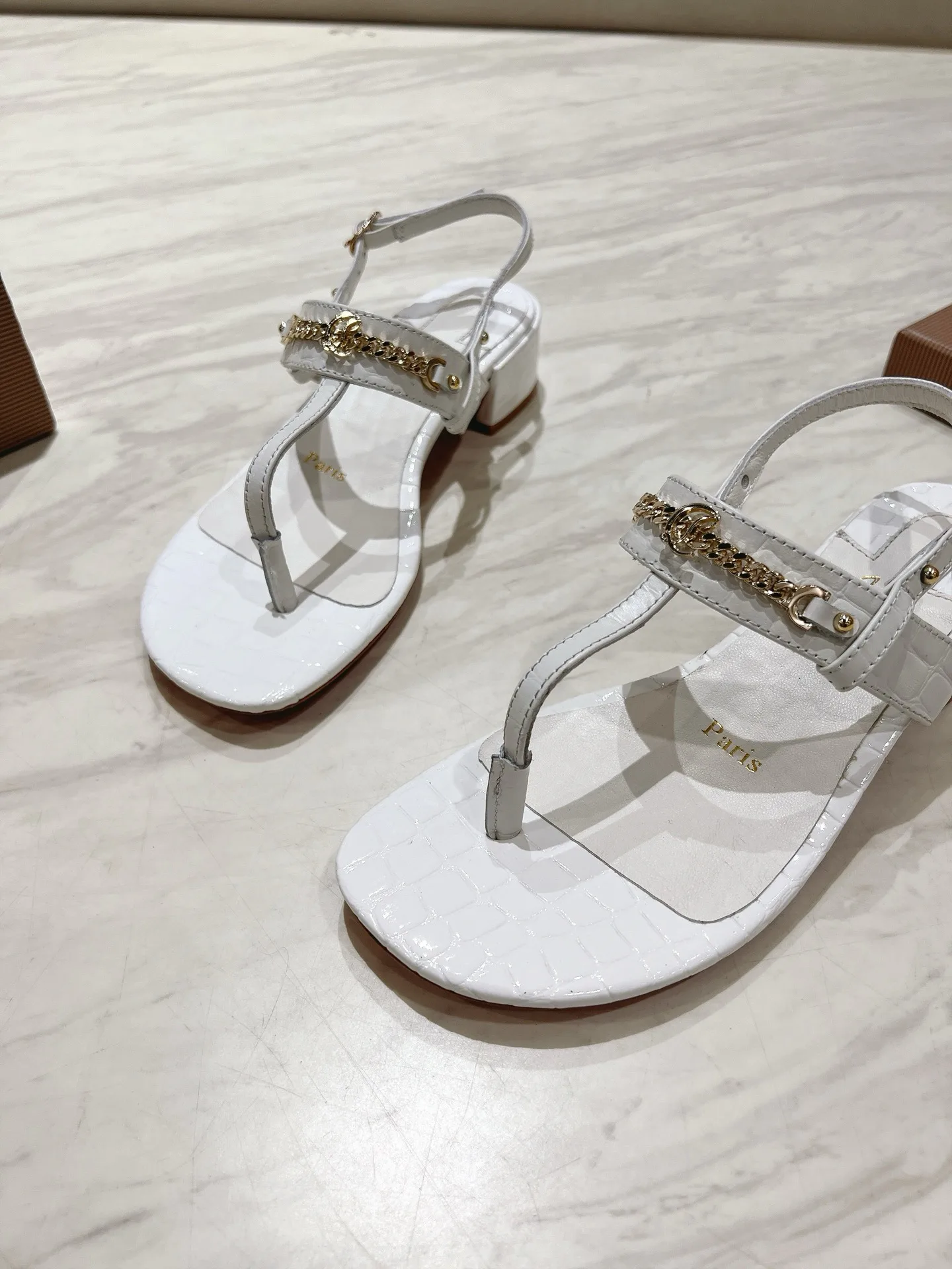 Сандалии Женские Christian Louboutin 20425