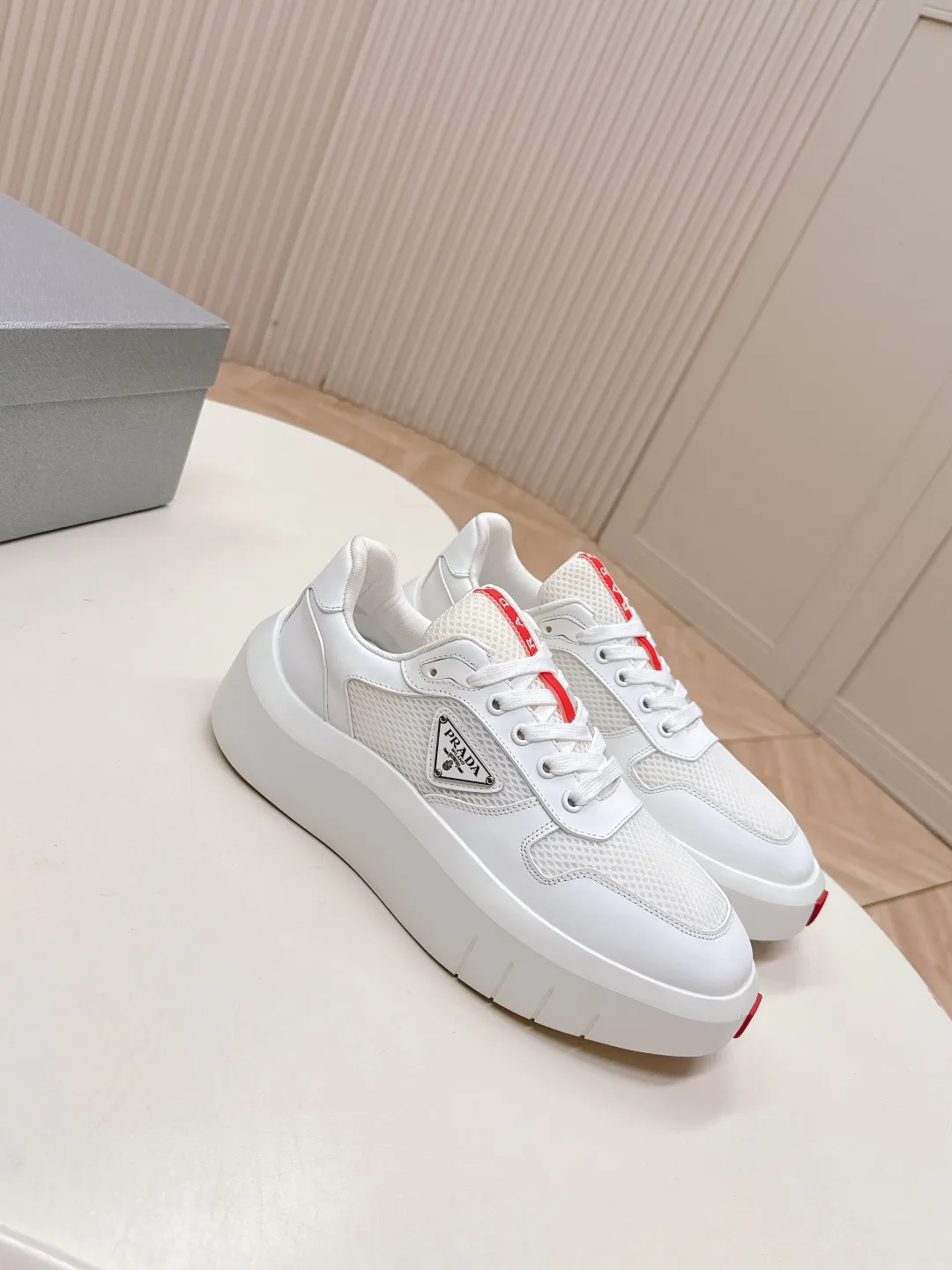 Кроссовки Женские Prada 53273