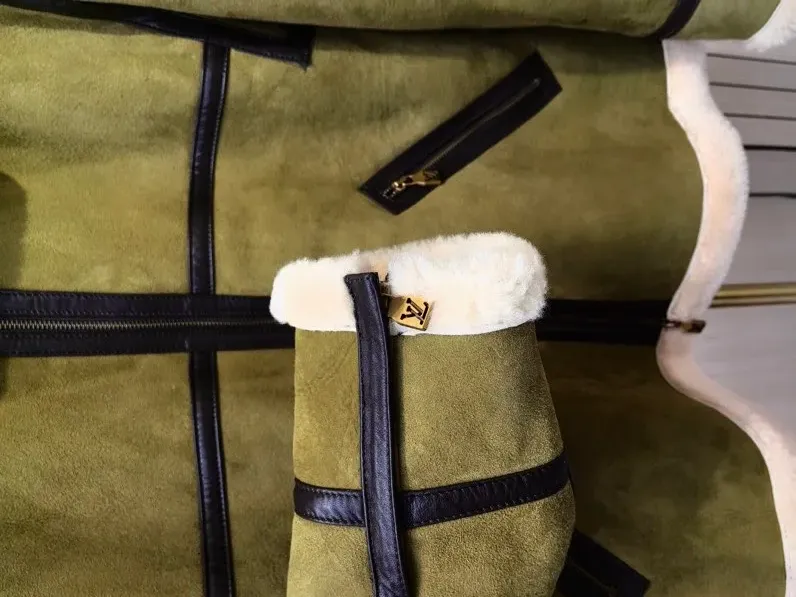 Куртки И Пуховики Женские Louis Vuitton 243744