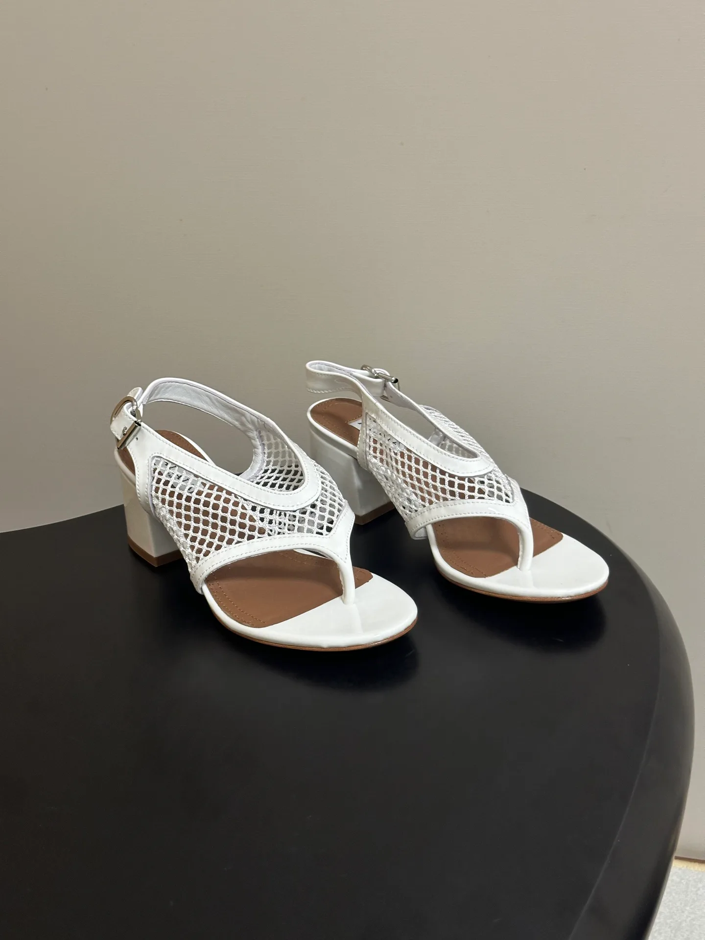 Босоножки Женские Alaia 17338424