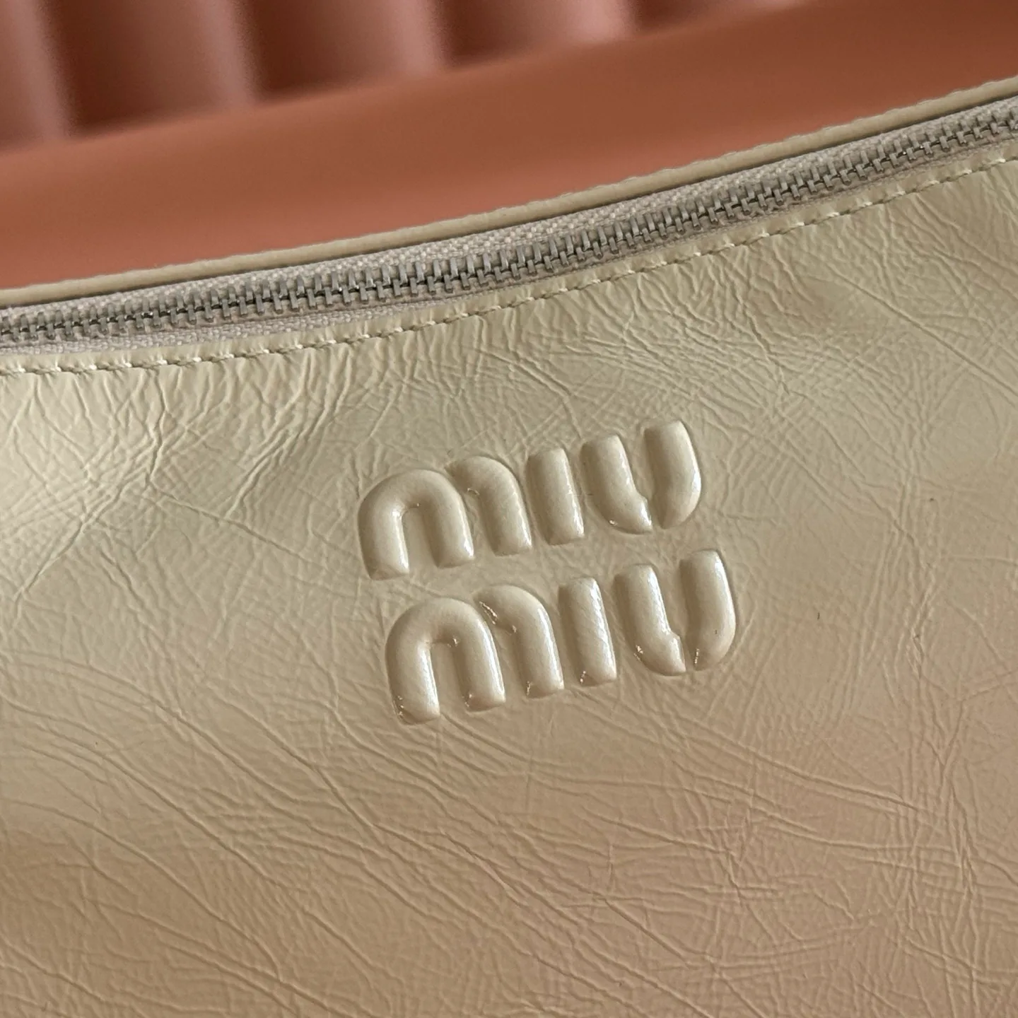 Классические Сумки Женские Miu Miu 18148117
