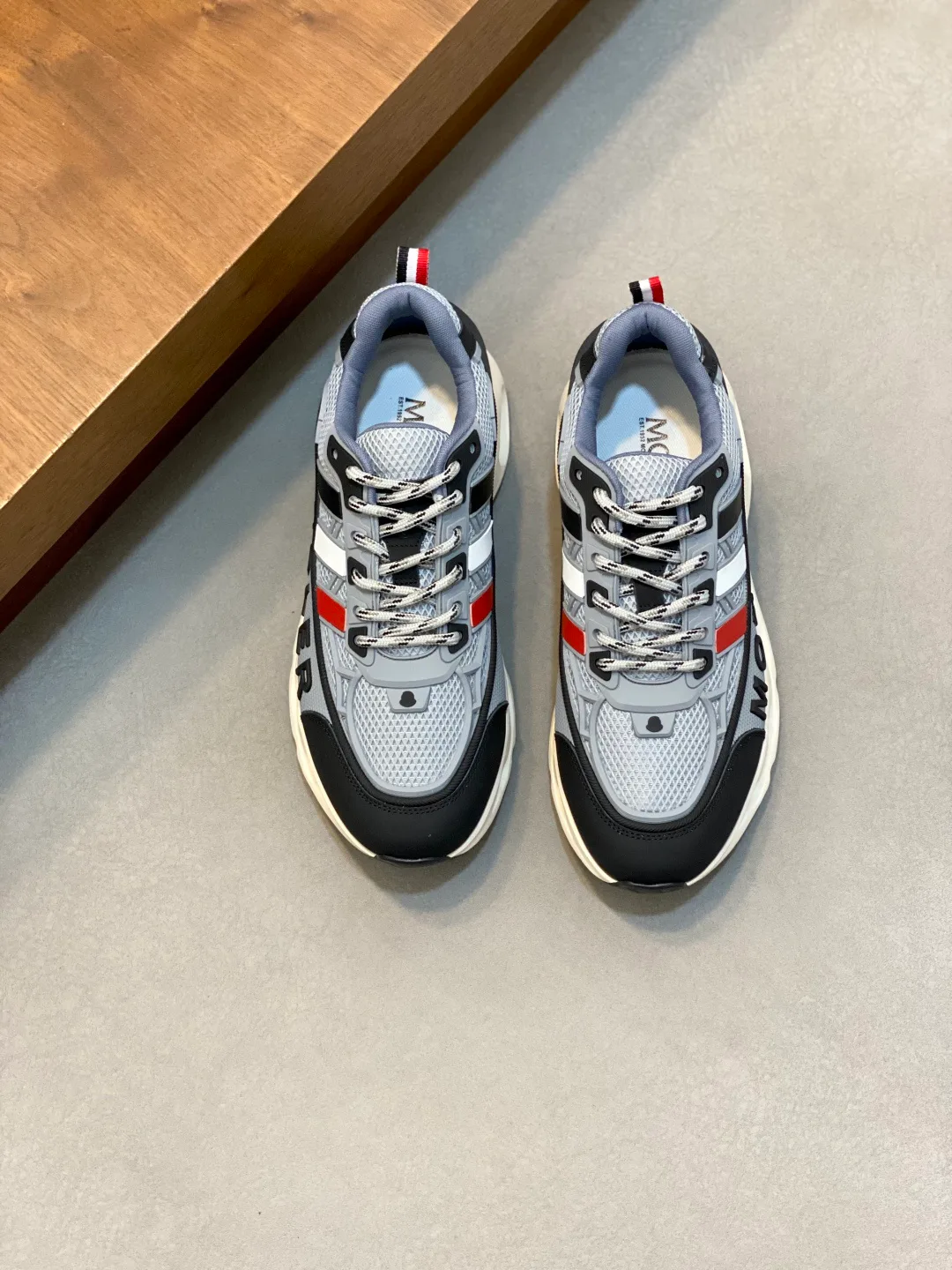 Кроссовки Мужские Moncler 18079003